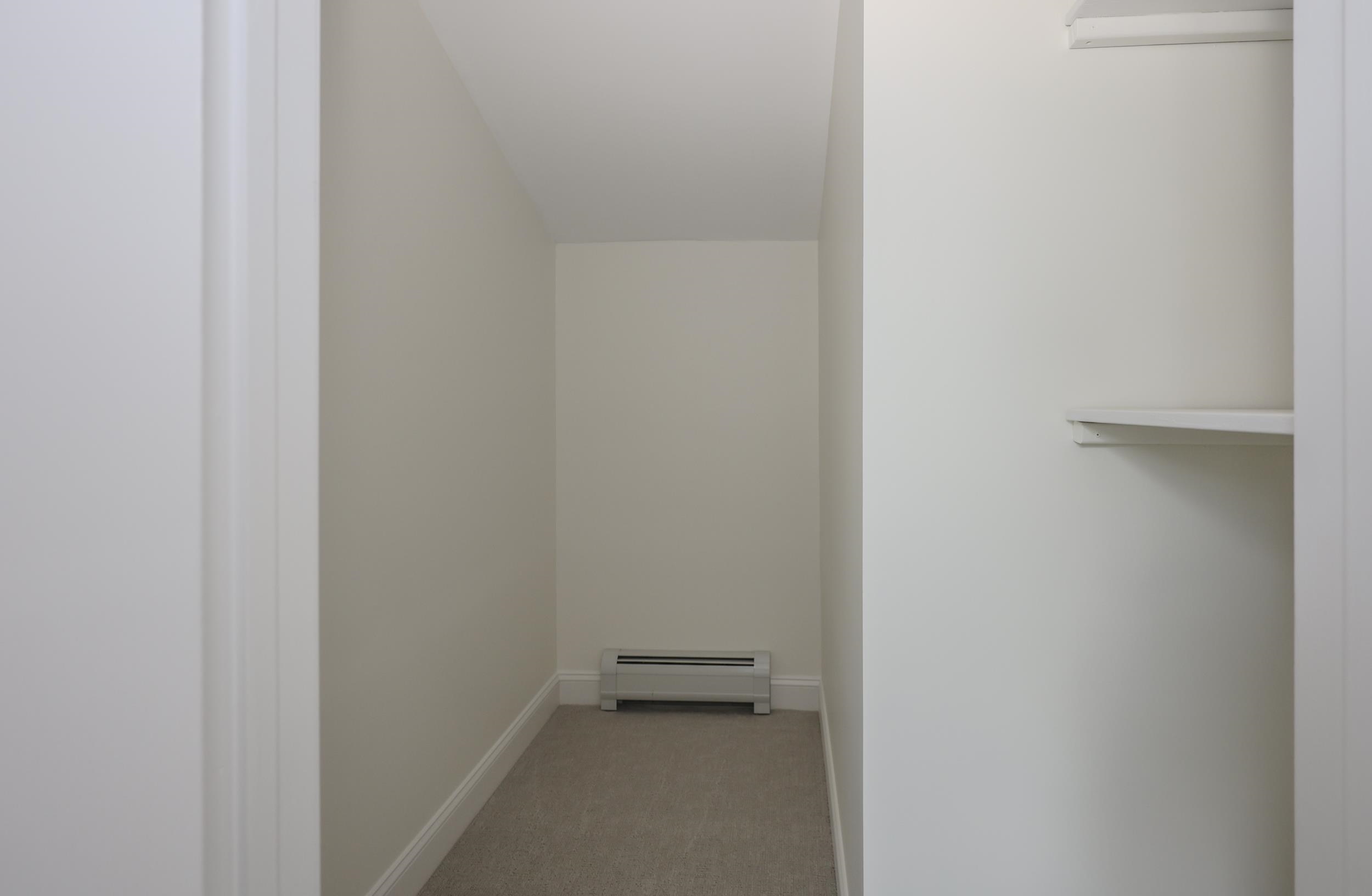 Wilton, New Hampshire, 03086, United States, 3 Bedrooms Bedrooms, ,2 BathroomsBathrooms,Residential,For Sale,1940505