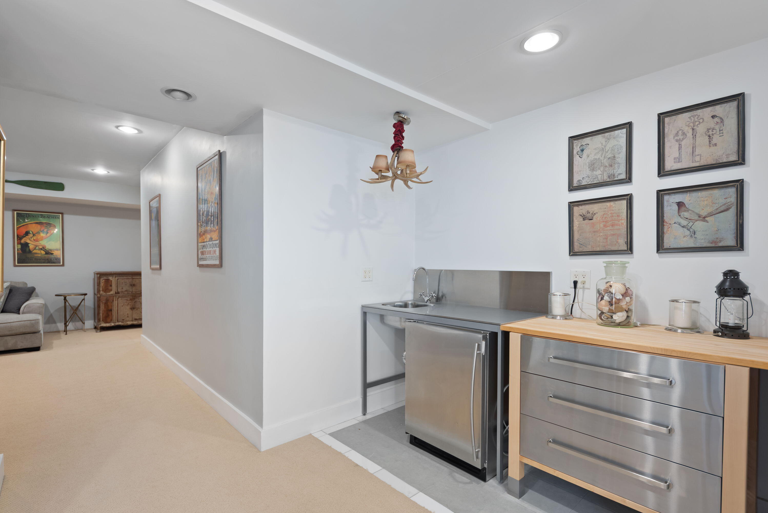 New Buffalo, Michigan, 49117, United States, 6 Bedrooms Bedrooms, ,5 BathroomsBathrooms,Residential,For Sale,1989502