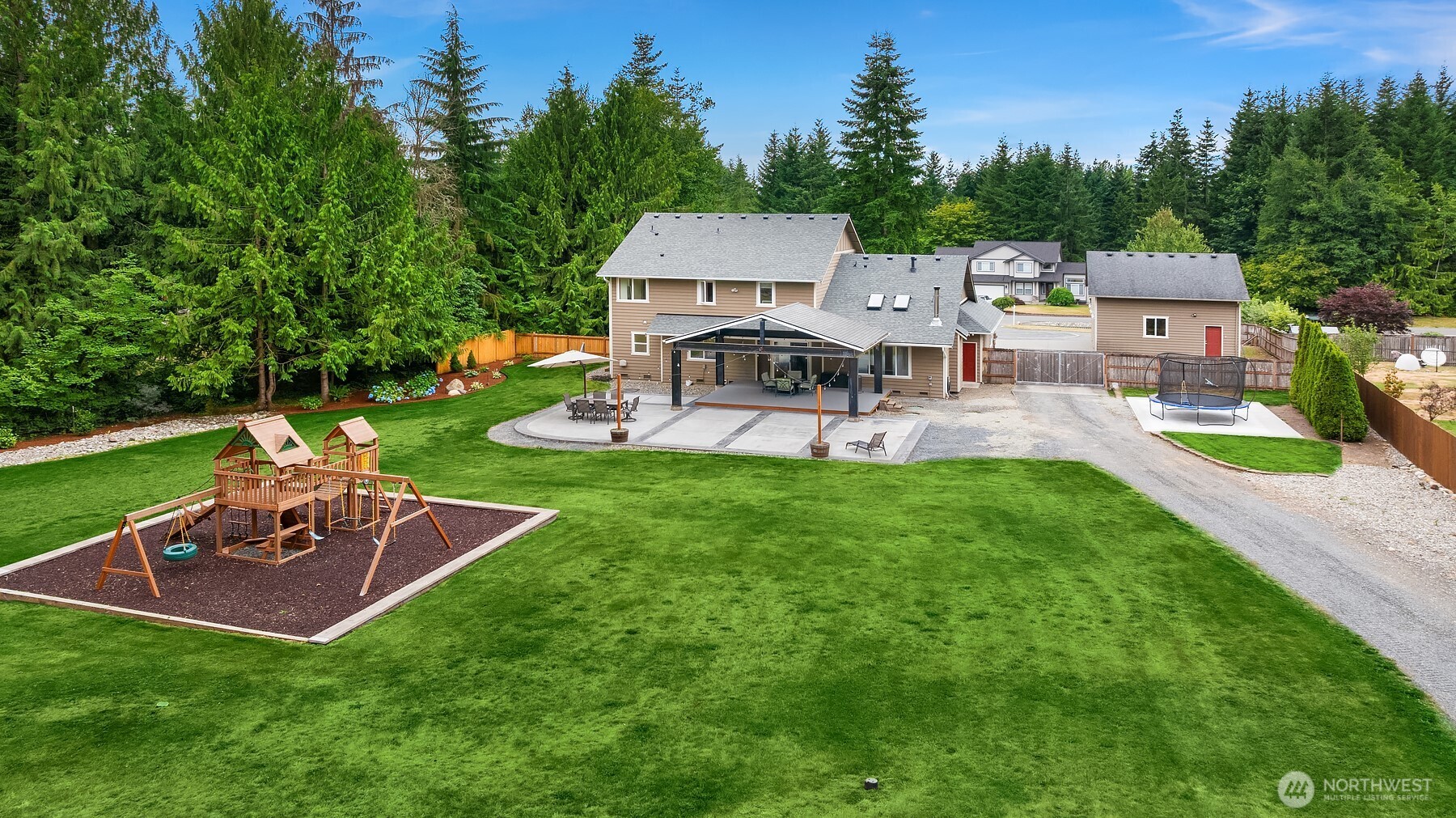 Lake Stevens, Washington, 98258, United States, 4 Bedrooms Bedrooms, ,2 BathroomsBathrooms,Residential,For Sale,1901328