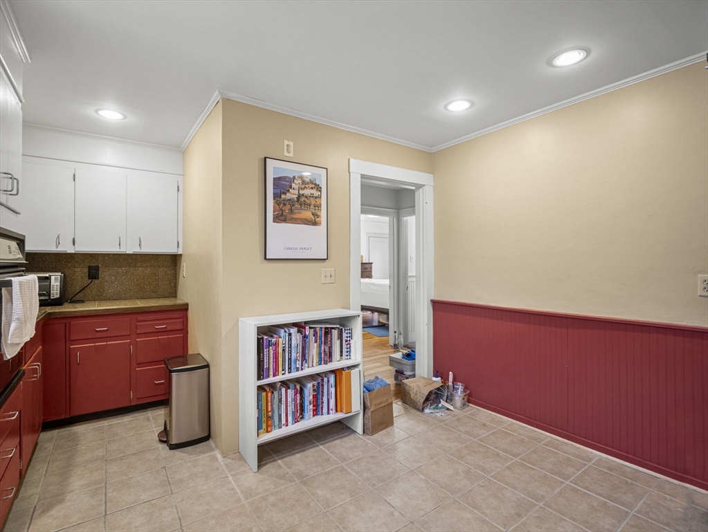 Belmont, Massachusetts, 02478, United States, 3 Bedrooms Bedrooms, ,1 BathroomBathrooms,Residential,For Sale,1988371