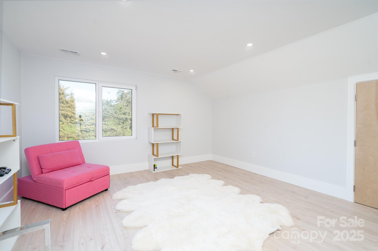 Waxhaw, North Carolina, 28173, United States, 5 Bedrooms Bedrooms, ,4 BathroomsBathrooms,Residential,For Sale,1990877