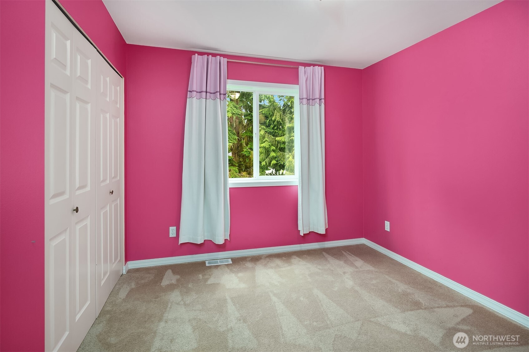 Lake Stevens, Washington, 98258, United States, 4 Bedrooms Bedrooms, ,2 BathroomsBathrooms,Residential,For Sale,1901328