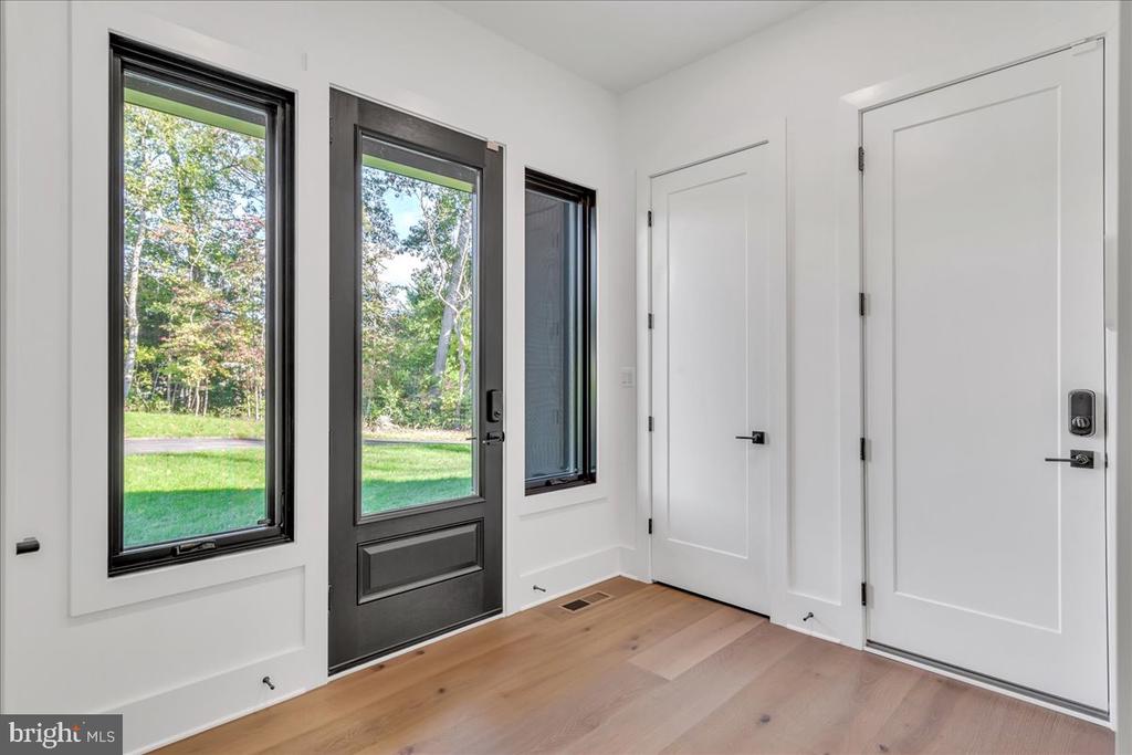 Oak Hill, Virginia, 20171, United States, 4 Bedrooms Bedrooms, ,6 BathroomsBathrooms,Residential,For Sale,1975250