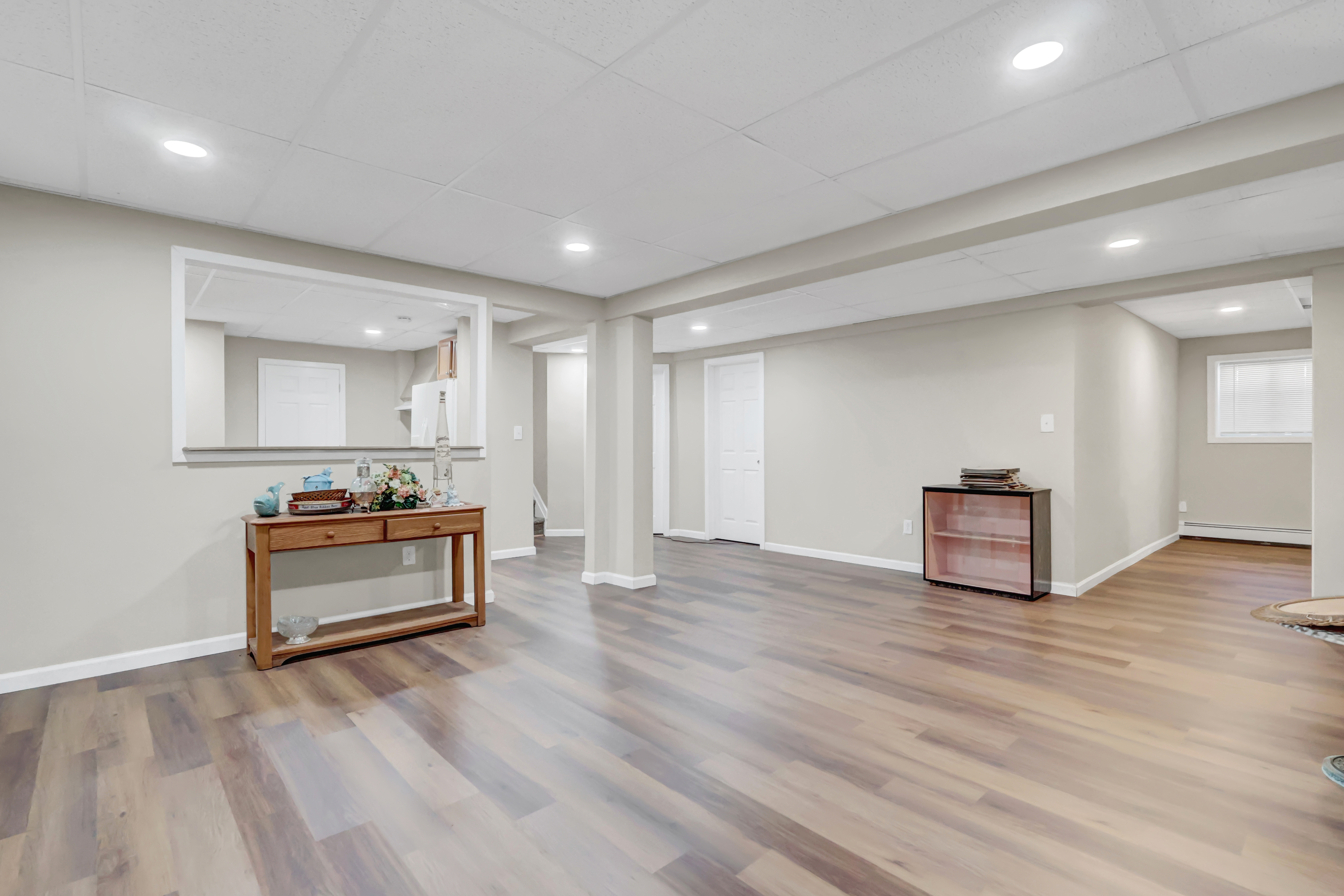 West Babylon, New York, 11704, United States, 3 Bedrooms Bedrooms, ,3 BathroomsBathrooms,Residential,For Sale,1977604