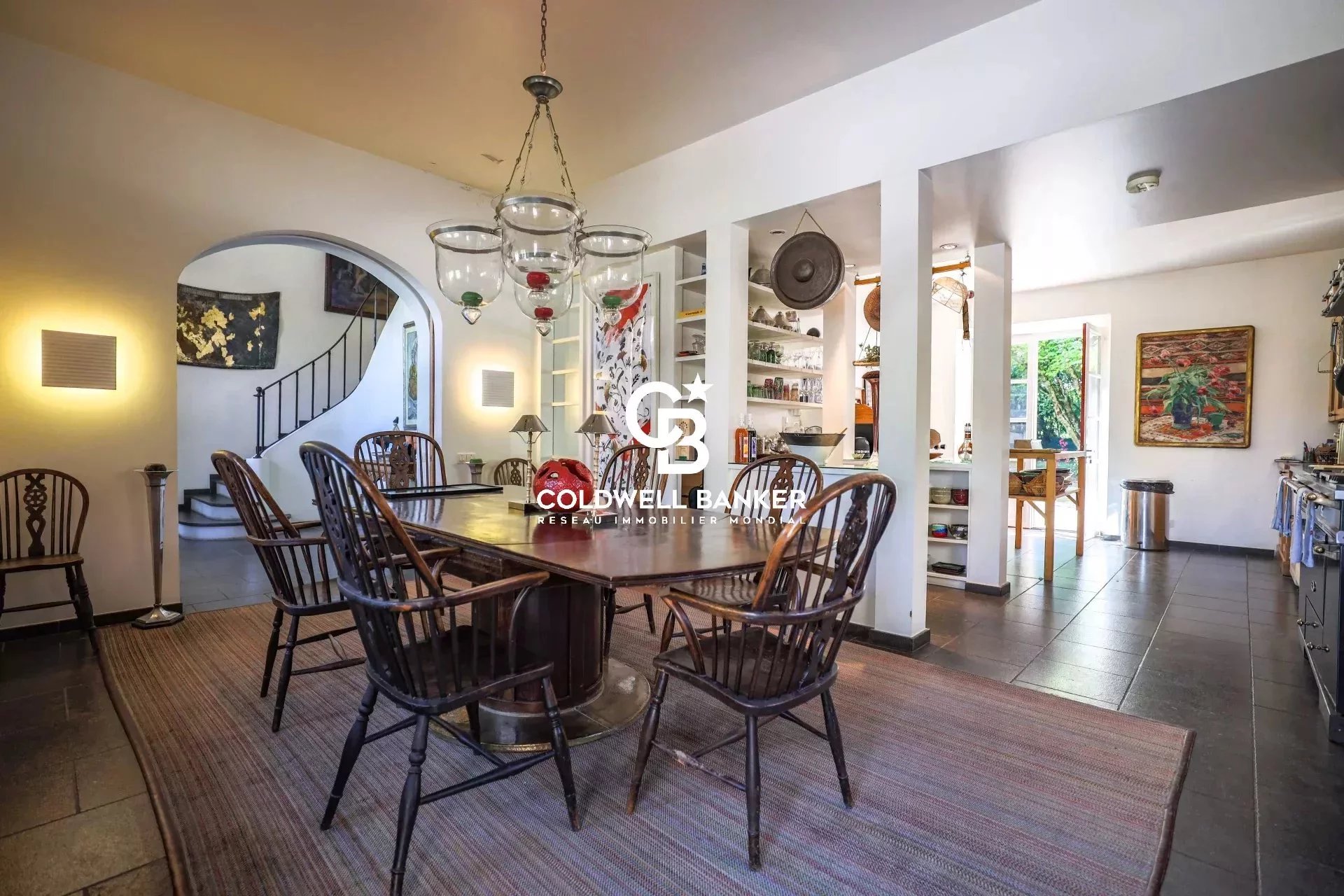 Reignier-Ésery, Auvergne-Rhône-Alpes, 74930, FR, 10 Bedrooms Bedrooms, ,6 BathroomsBathrooms,Residential,For Sale,1994611