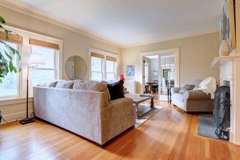 Geneva, New York, 14456, United States, 6 Bedrooms Bedrooms, ,4 BathroomsBathrooms,Residential,For Sale,1901730