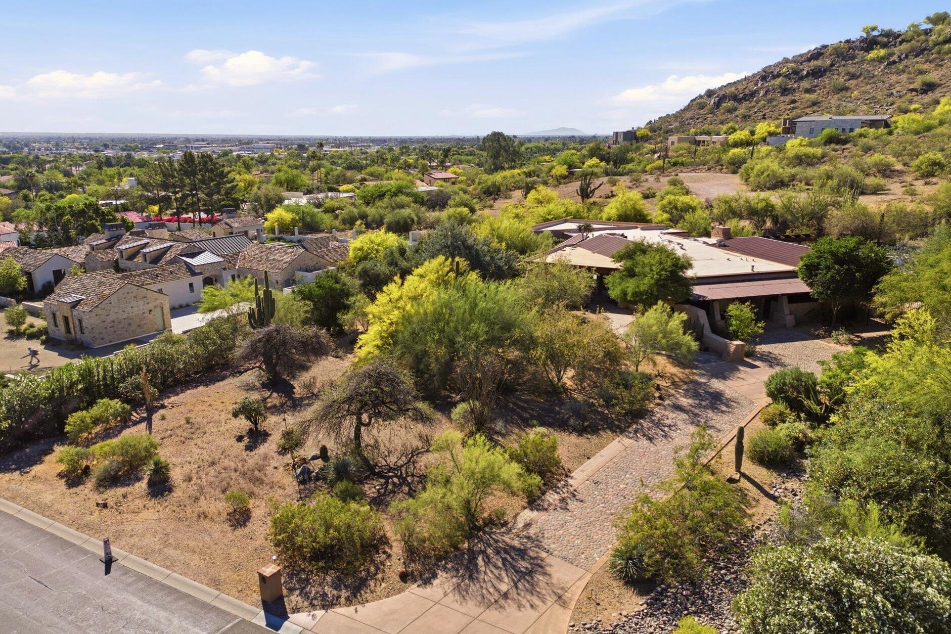  6511 E Hummingbird Lane  Scottsdale, AZ - 物件實景