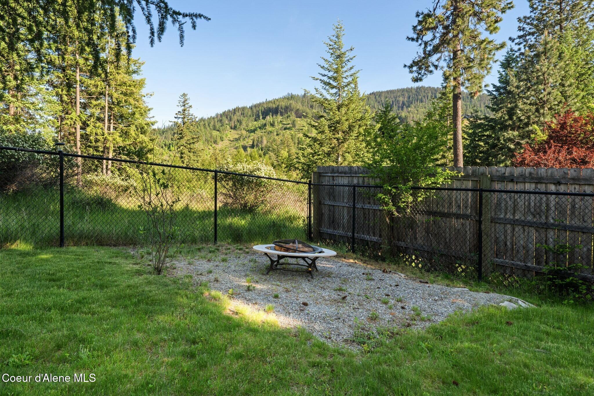 Hayden, Idaho, 83835, United States, 2 Bedrooms Bedrooms, ,2 BathroomsBathrooms,Residential,For Sale,1923213
