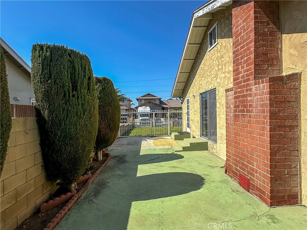 Carson, California, 90745, United States, 4 Bedrooms Bedrooms, ,2 BathroomsBathrooms,Residential,For Sale,1900835