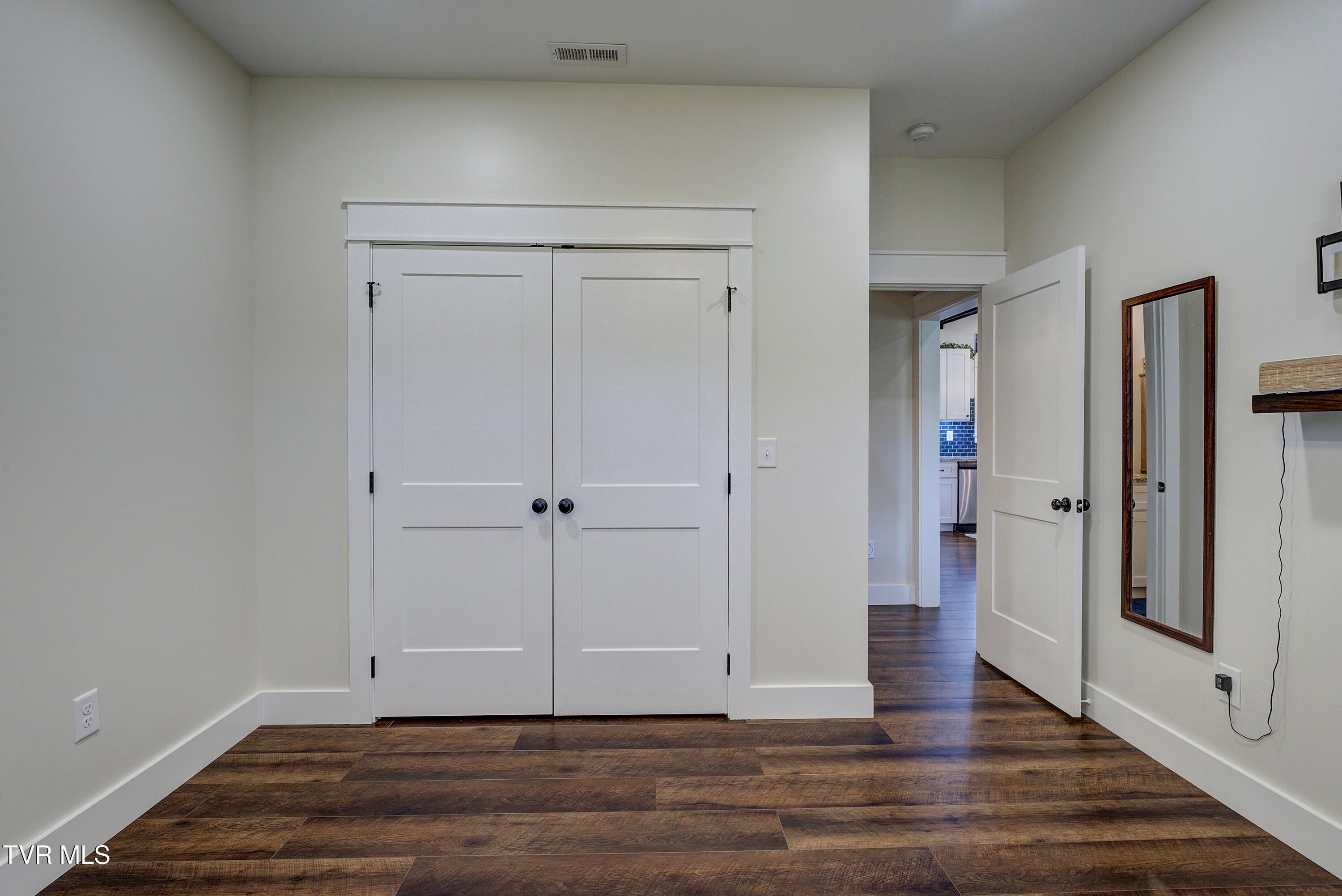 Jonesborough, Tennessee, 37659, United States, 3 Bedrooms Bedrooms, ,3 BathroomsBathrooms,Residential,For Sale,2000910