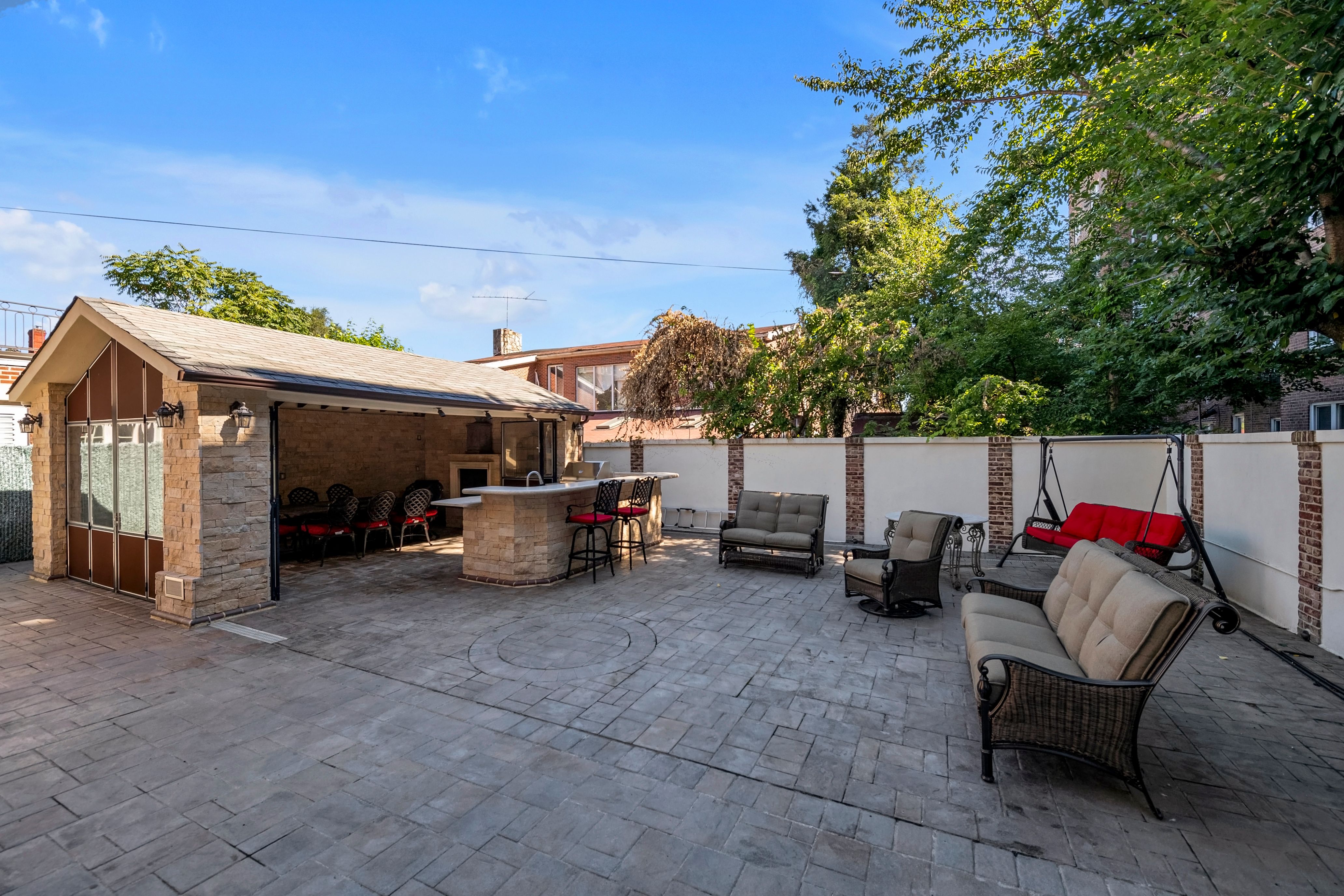  72-07 112th Street, Forest Hills, NY 11375 - 物件實景