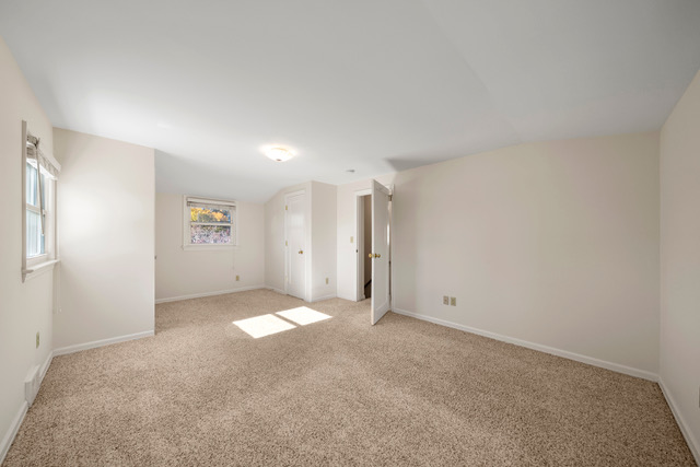 Fair Lawn, New Jersey, 07410, United States, 4 Bedrooms Bedrooms, ,2 BathroomsBathrooms,Residential,For Sale,1992454