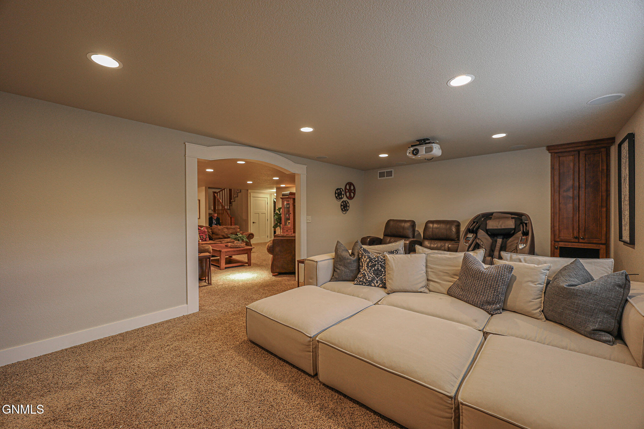 Bismarck, North Dakota, 58503, United States, 6 Bedrooms Bedrooms, ,5 BathroomsBathrooms,Residential,For Sale,1980273