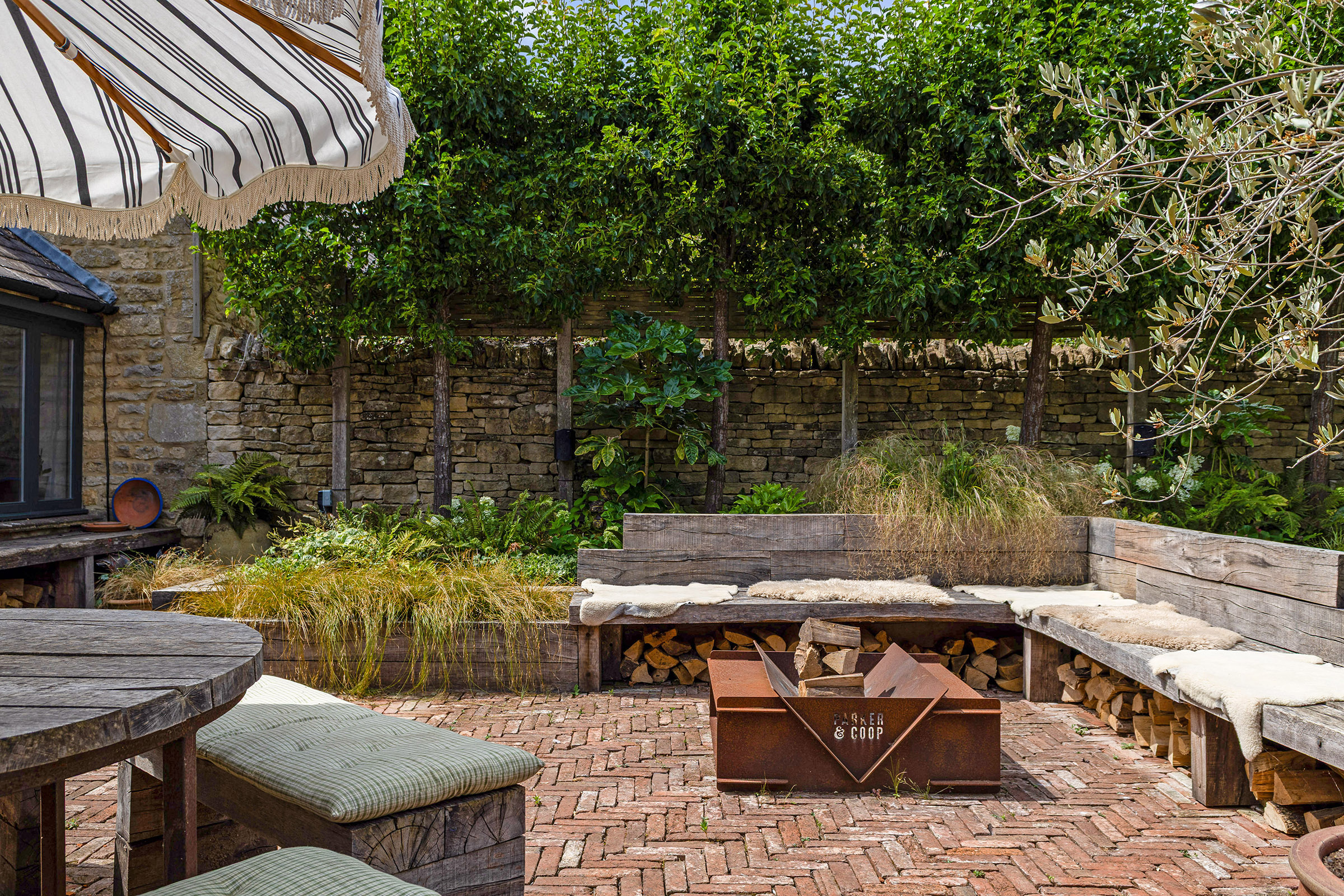  A comprehensively renovated Cotswold barn conversion of exceptional quality - 物件實景