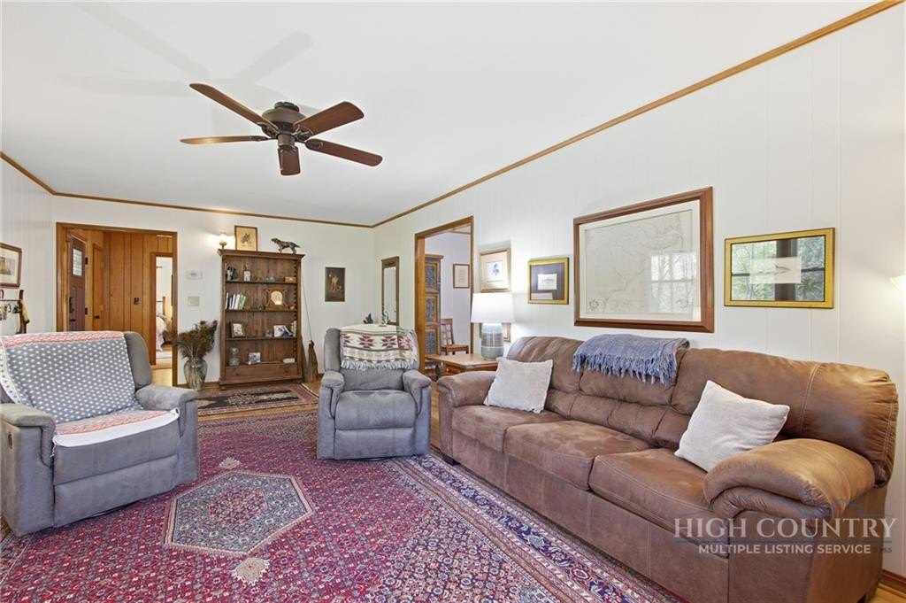 Spruce Pine, North Carolina, 28777, United States, 4 Bedrooms Bedrooms, ,2 BathroomsBathrooms,Residential,For Sale,2045160