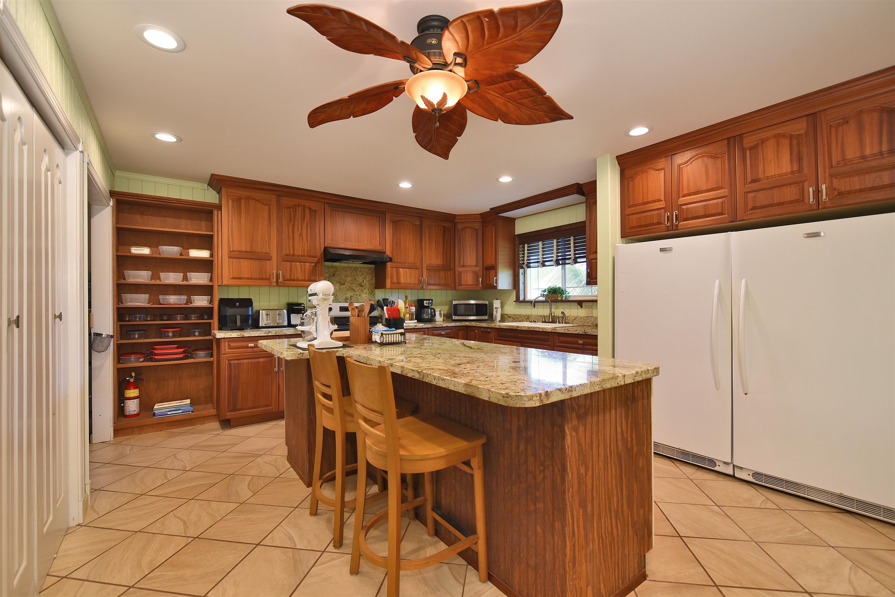 Haiku, Hawaii, 96708, United States, 3 Bedrooms Bedrooms, ,6 BathroomsBathrooms,Residential,For Sale,1989275