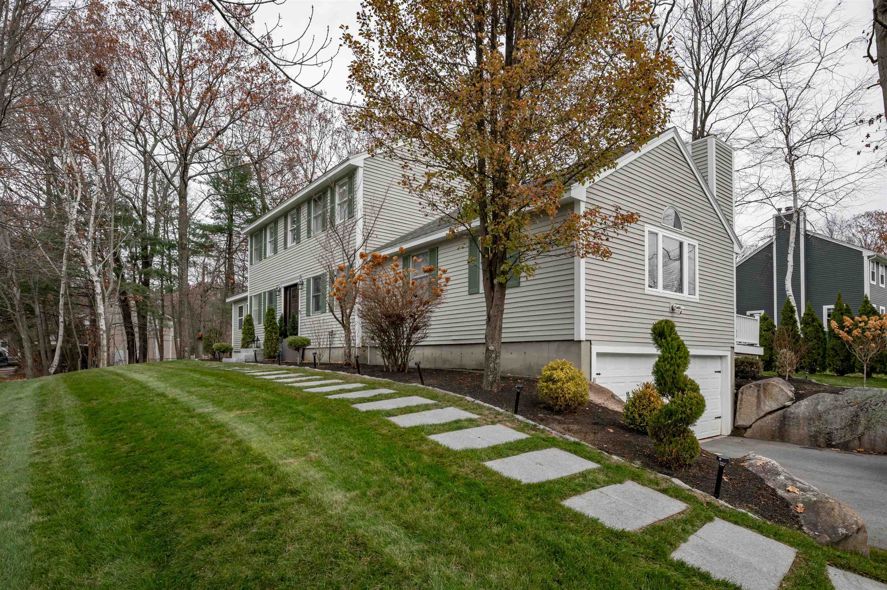 Hooksett, New Hampshire, 03106, United States, 3 Bedrooms Bedrooms, ,1 BathroomBathrooms,Residential,For Sale,2002155