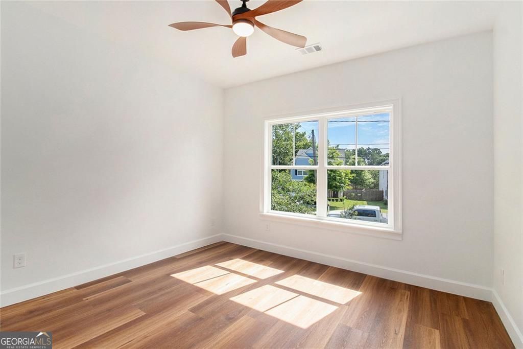 Smyrna, Georgia, 30080, United States, 4 Bedrooms Bedrooms, ,3 BathroomsBathrooms,Residential,For Sale,1913057