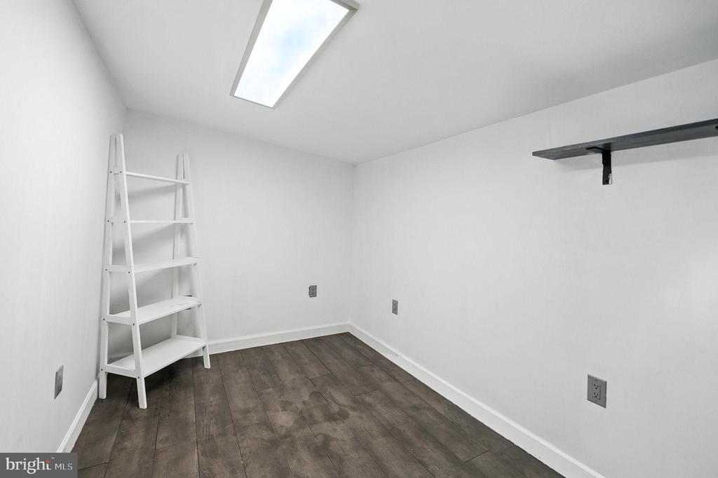 Woodbridge, Virginia, 22191, United States, 3 Bedrooms Bedrooms, ,3 BathroomsBathrooms,Residential,For Sale,1908245
