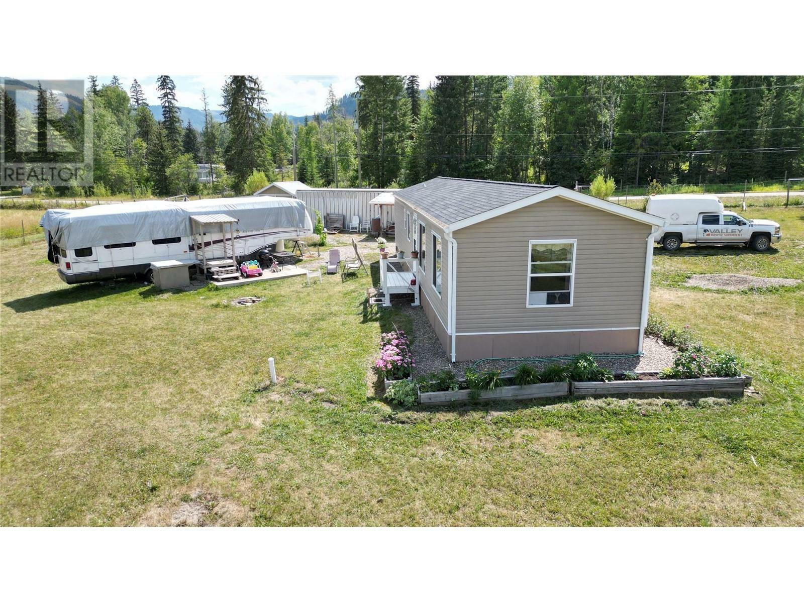 CHERRYVILLE, British Columbia, V0E 2G3, CA, 2 Bedrooms Bedrooms, ,1 BathroomBathrooms,Residential,For Sale,1837133