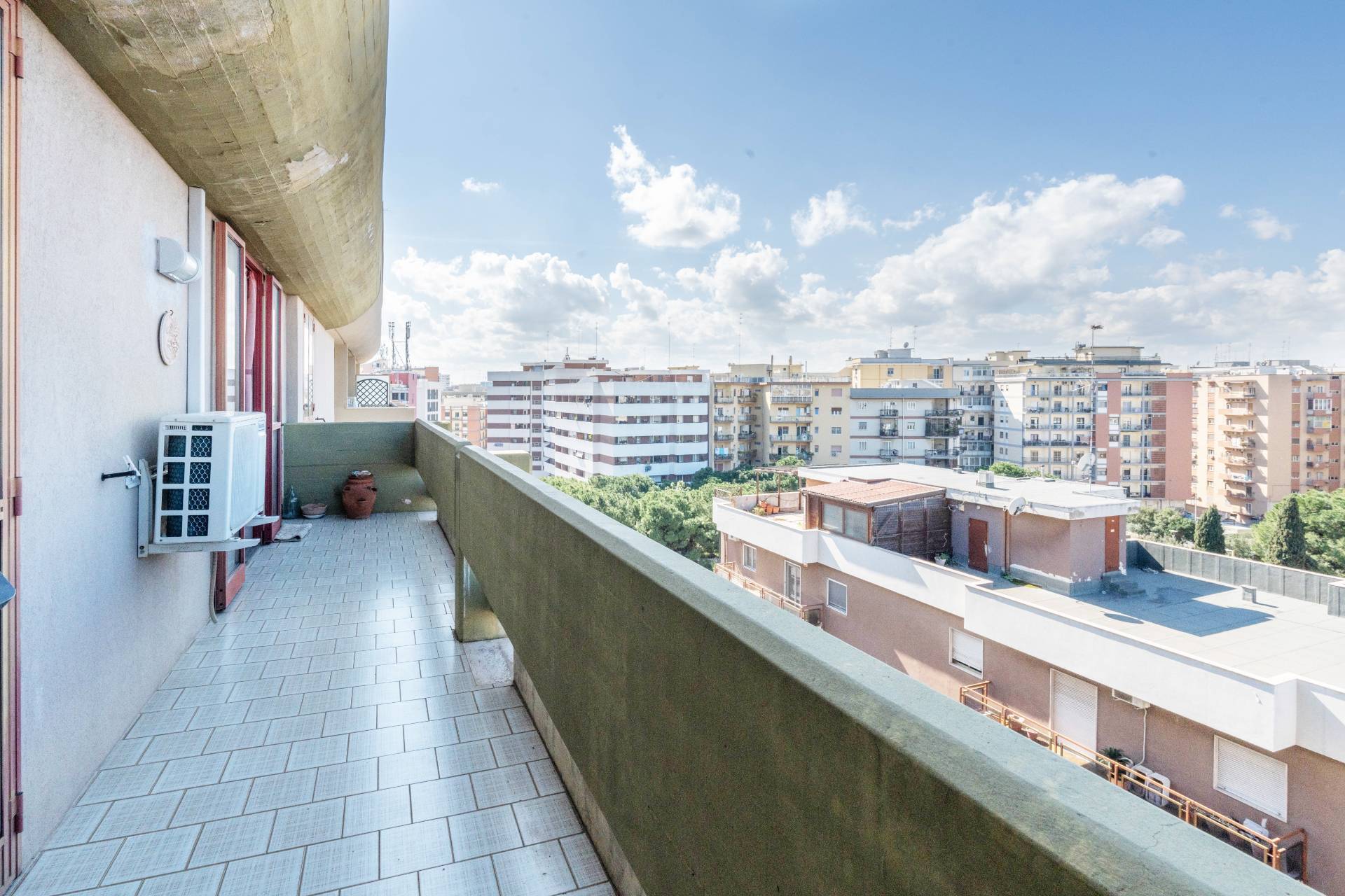 Via Tenente Gaetano Devitofrancesco, Bari, Bari, 70100, IT, 3 Bedrooms Bedrooms, ,2 BathroomsBathrooms,Residential,For Sale,Via Tenente Gaetano Devitofrancesco,1486305