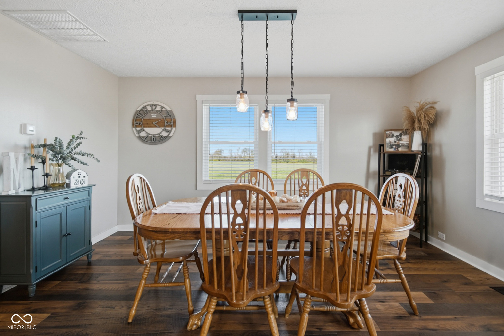 Edinburgh, Indiana, 46124, United States, 3 Bedrooms Bedrooms, ,2 BathroomsBathrooms,Residential,For Sale,1994228