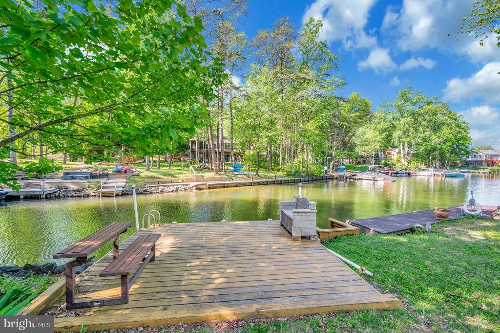 Locust Grove, Virginia, 22508, United States, 4 Bedrooms Bedrooms, ,4 BathroomsBathrooms,Residential,For Sale,1810650