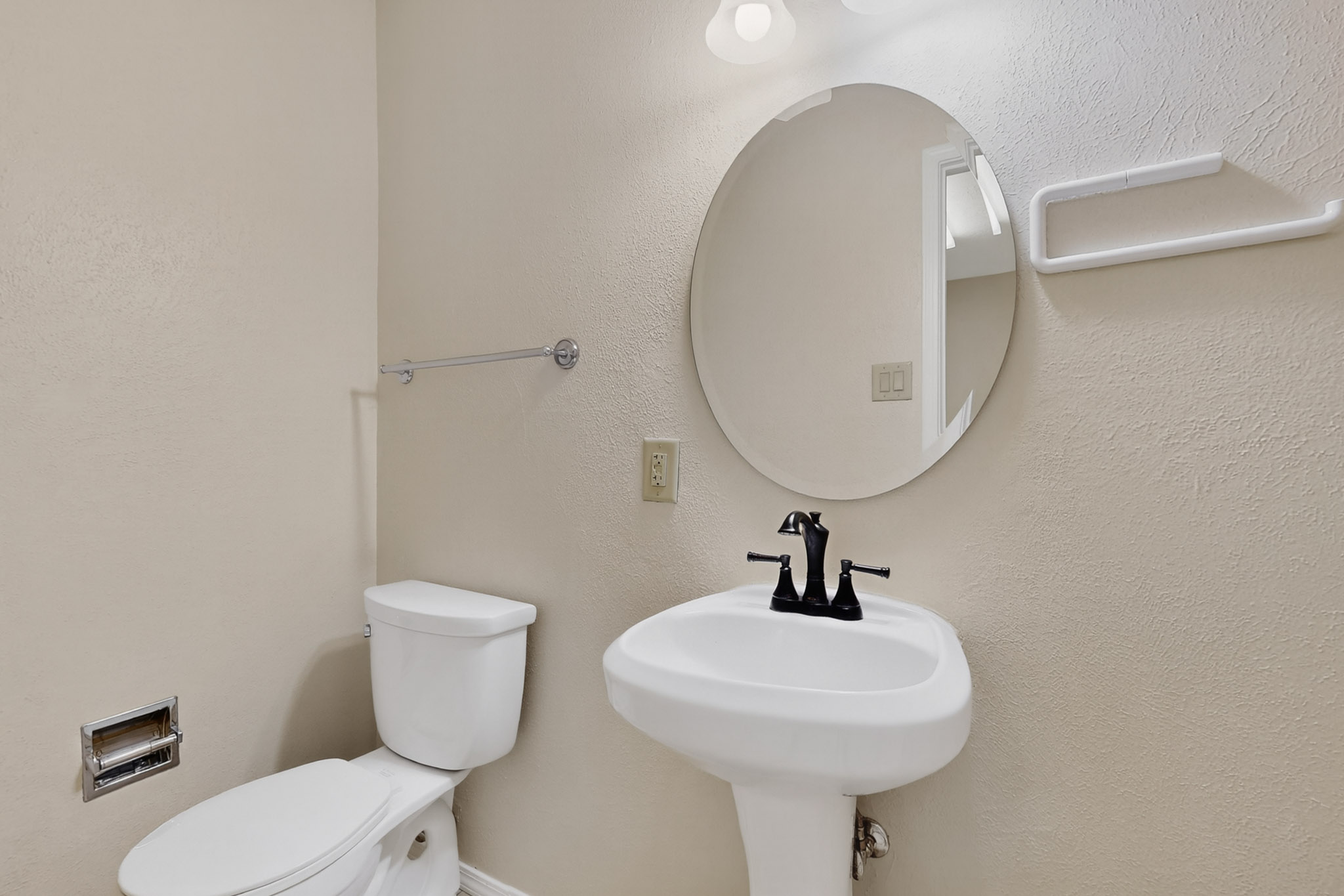 Albuquerque, New Mexico, 87109, United States, 4 Bedrooms Bedrooms, ,3 BathroomsBathrooms,Residential,For Sale,1985766