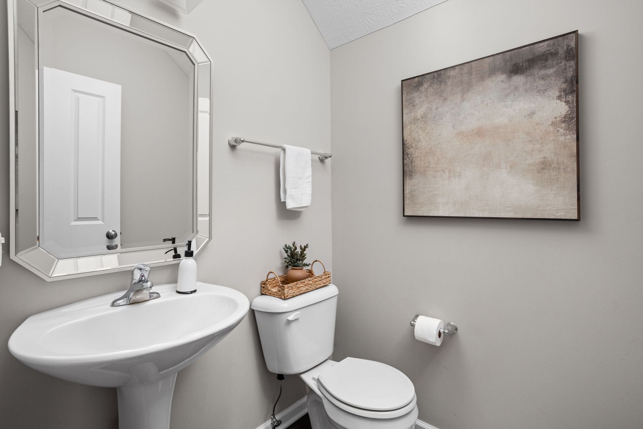  Exceptional 3 Bedroom Townhome in the Village of WestClay - 物件實景