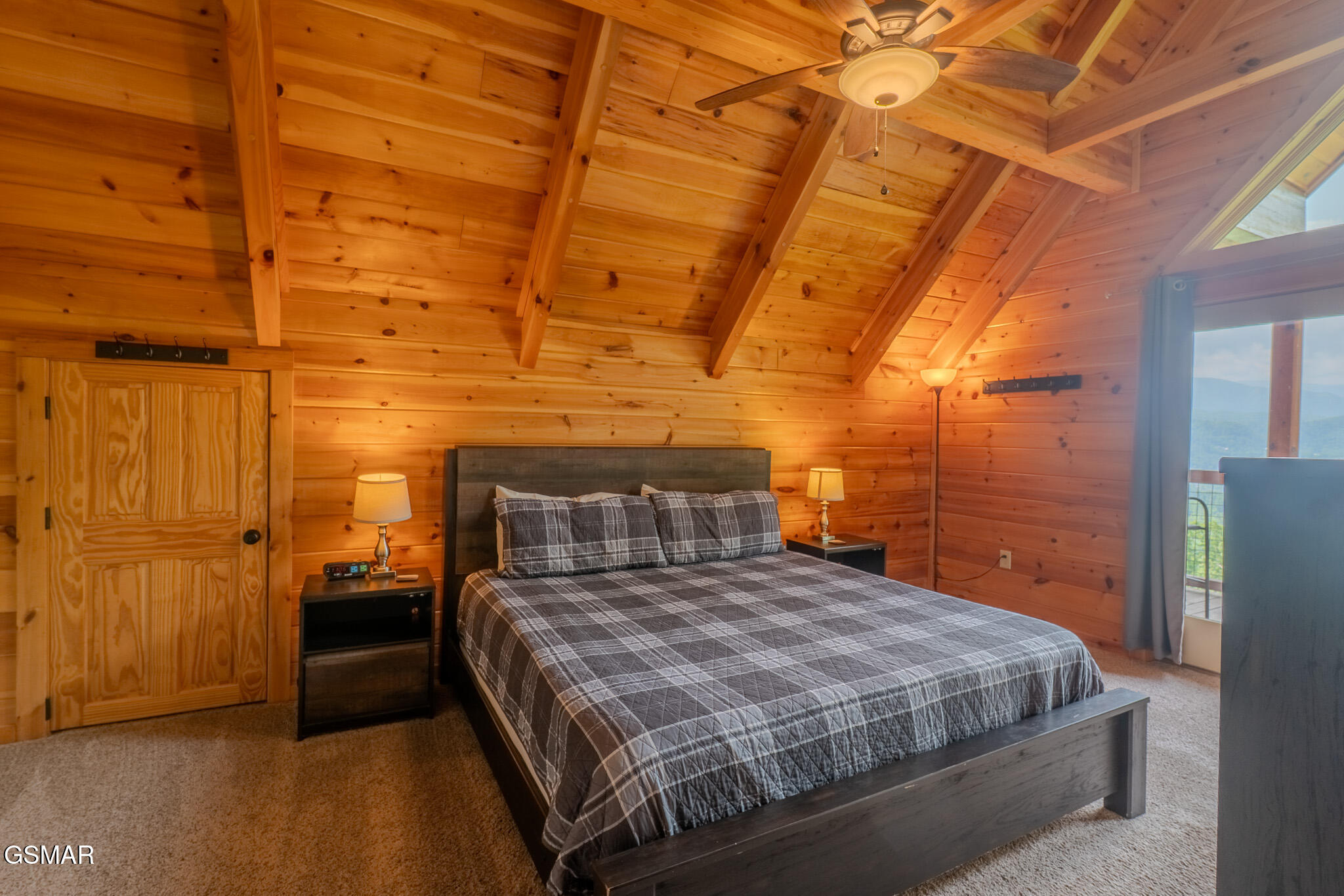 Gatlinburg, Tennessee, 37738, United States, 2 Bedrooms Bedrooms, ,2 BathroomsBathrooms,Residential,For Sale,1846238