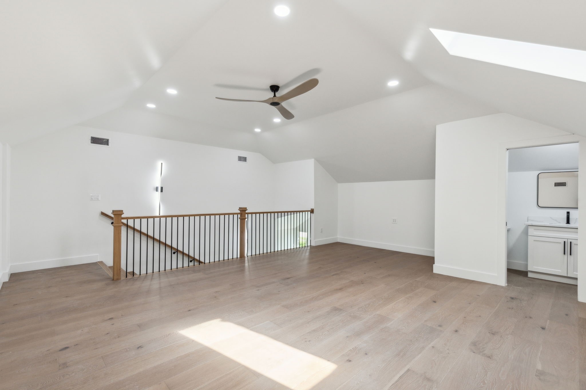 Richardson, Texas, 75081, United States, 4 Bedrooms Bedrooms, ,4 BathroomsBathrooms,Residential,For Sale,1786157