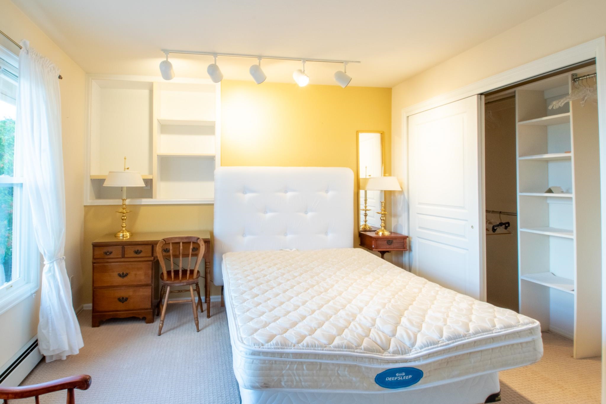 Grand Junction, Colorado, 81507, United States, 5 Bedrooms Bedrooms, ,3 BathroomsBathrooms,Residential,For Sale,1989085