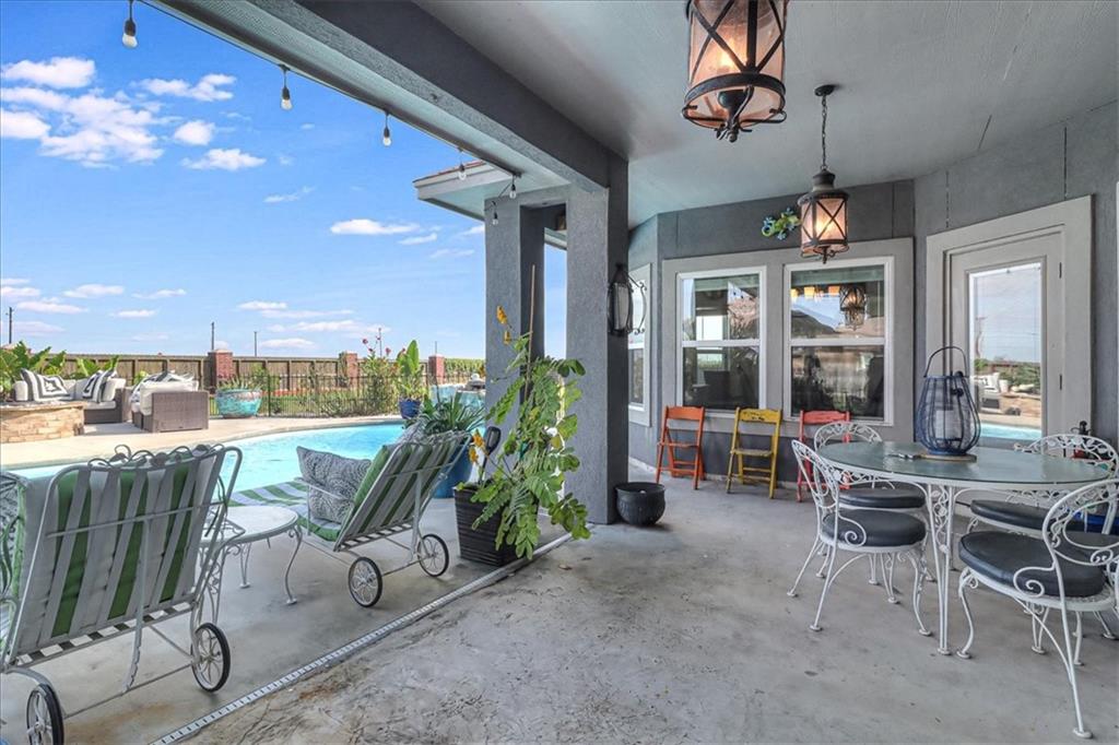 Corpus Christi, Texas, 78415, United States, 4 Bedrooms Bedrooms, ,3 BathroomsBathrooms,Residential,For Sale,1847107