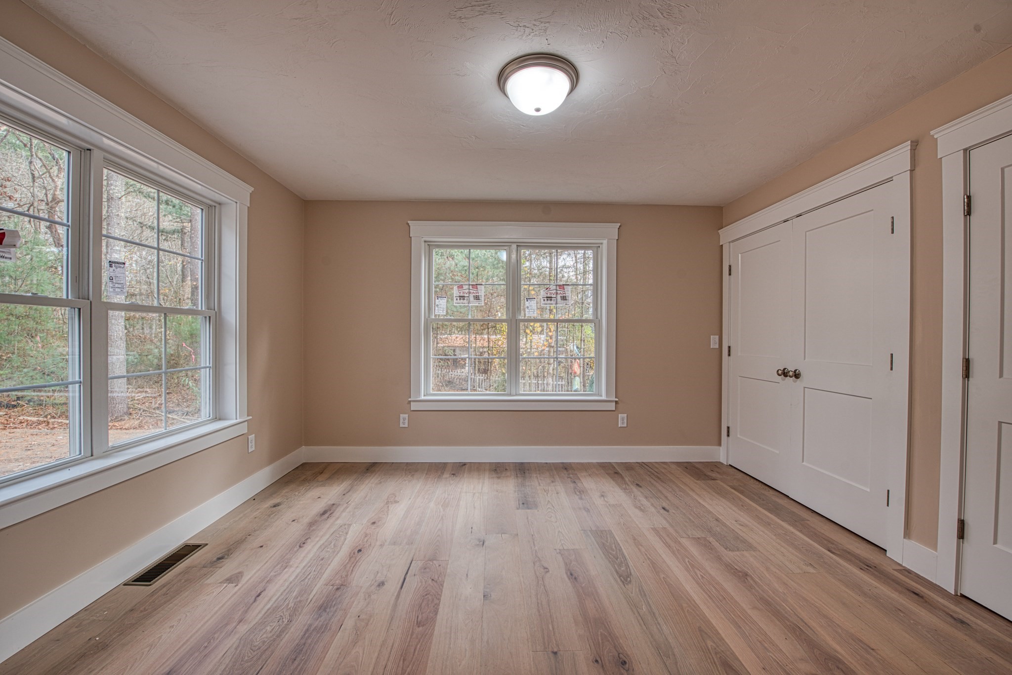 Norton, Massachusetts, 02766, United States, 4 Bedrooms Bedrooms, ,3 BathroomsBathrooms,Residential,For Sale,1869812