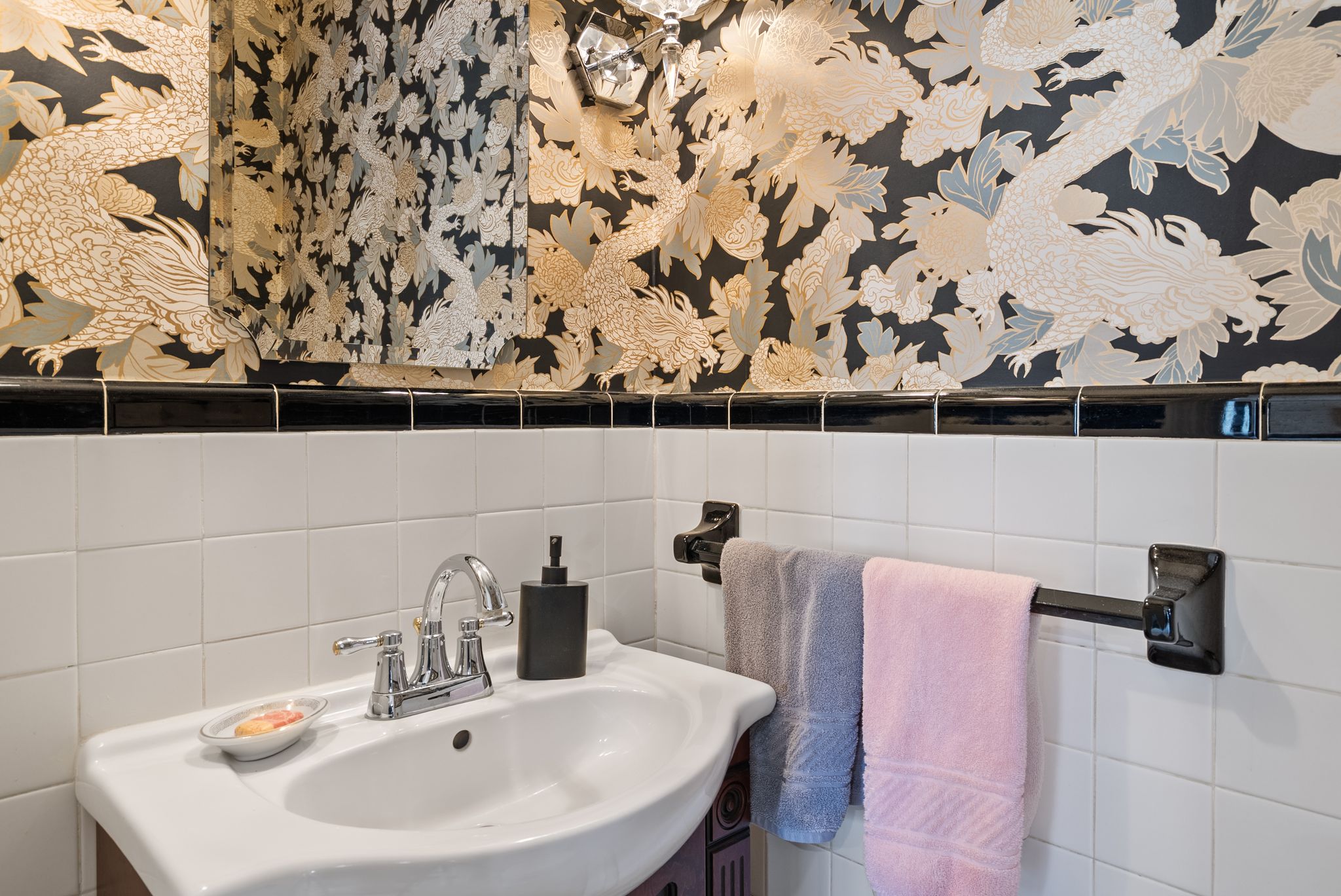  697 Cindy Blair Way - 物件實景