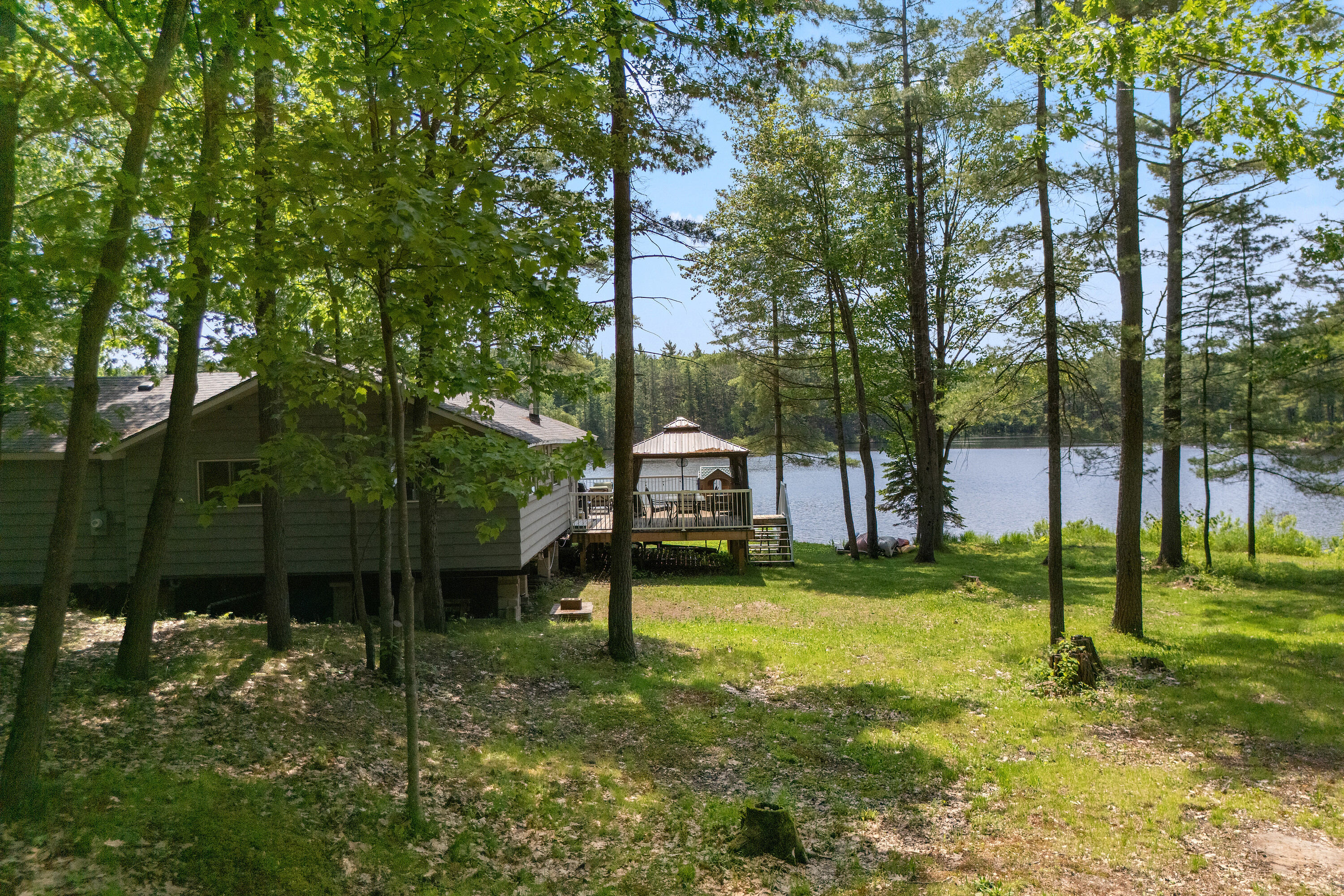  Go Home Lake Family Cottage - 物件實景