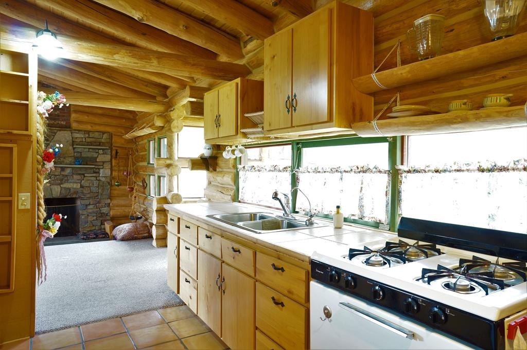 New Meadows, Idaho, 83654, United States, 2 Bedrooms Bedrooms, ,2 BathroomsBathrooms,Residential,For Sale,1982701