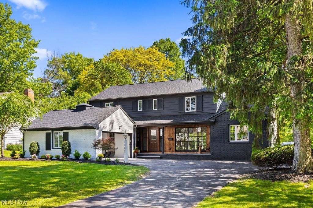Shaker Heights, Ohio, 44122, United States, 5 Bedrooms Bedrooms, ,5 BathroomsBathrooms,Residential,For Sale,1899466