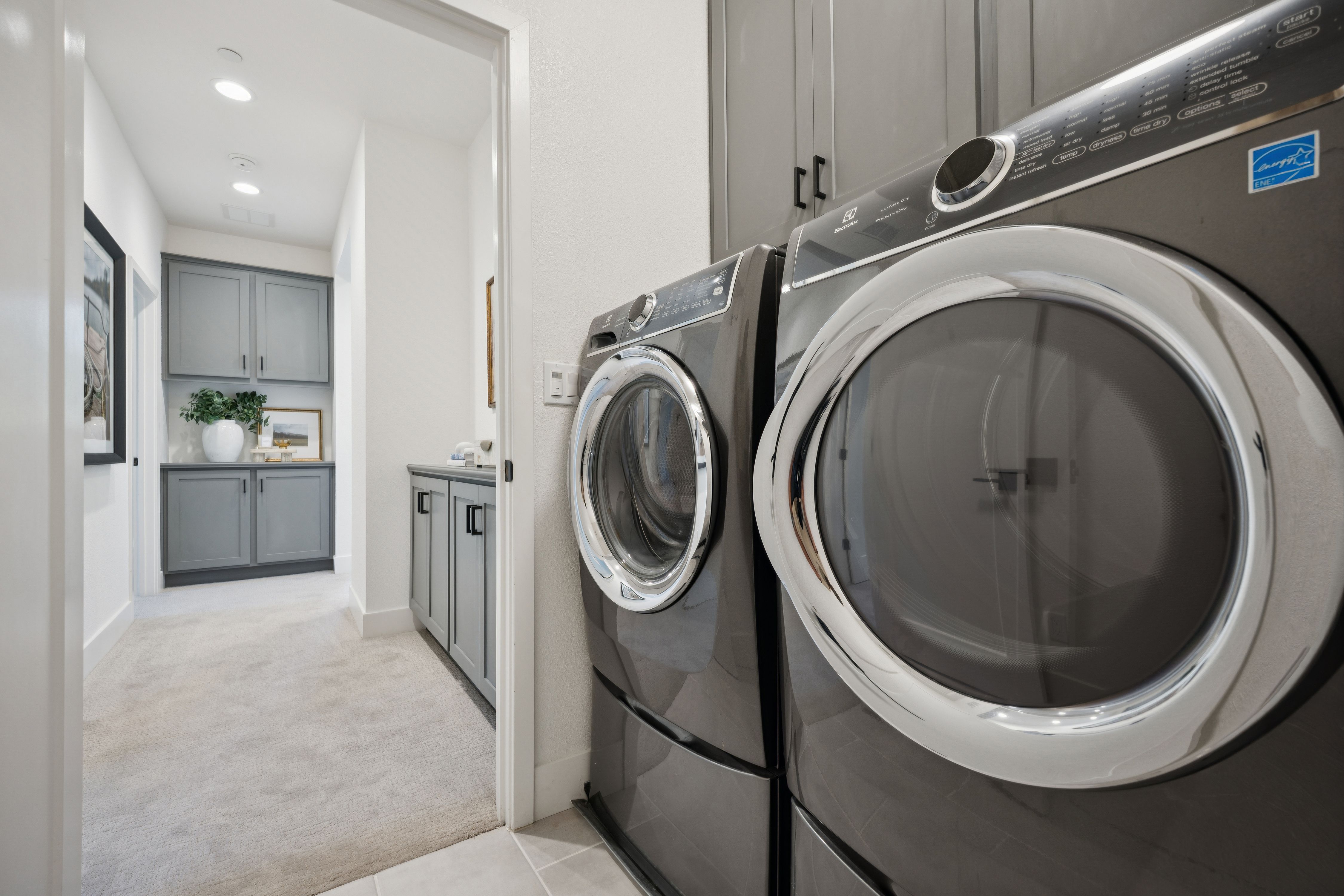  Move-in Ready Luxury Townhome - 物件實景