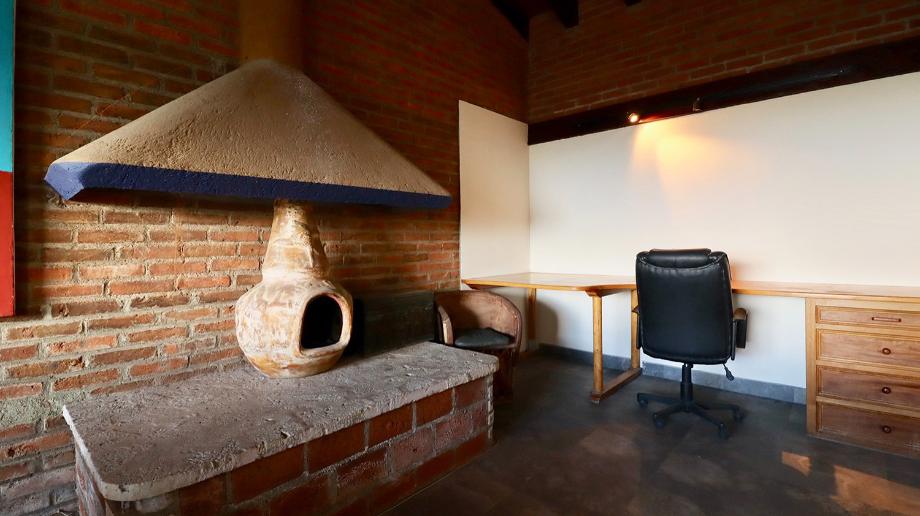 Pátzcuaro, Michoacán de Ocampo, 61608, Mexico, 4 Bedrooms Bedrooms, ,3 BathroomsBathrooms,Residential,For Sale,1917214
