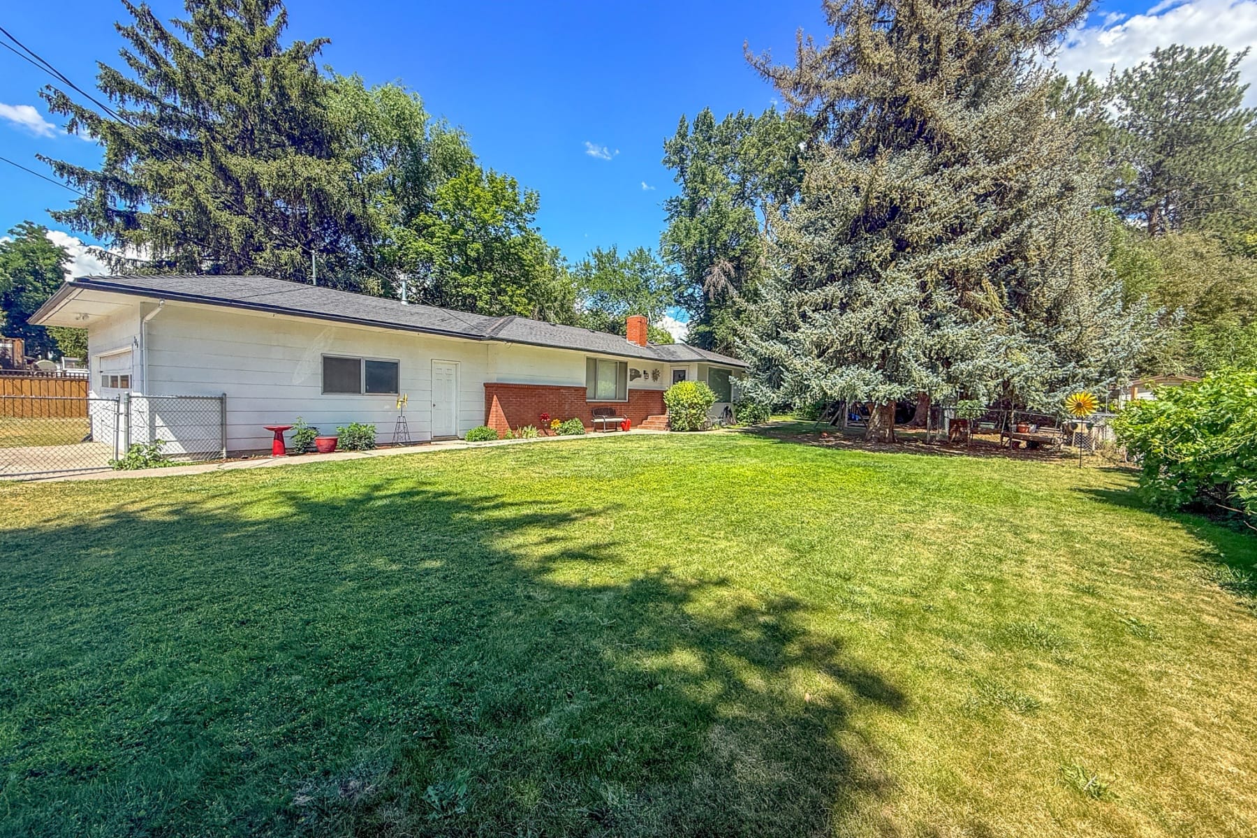 206 SW Claypool Street 
