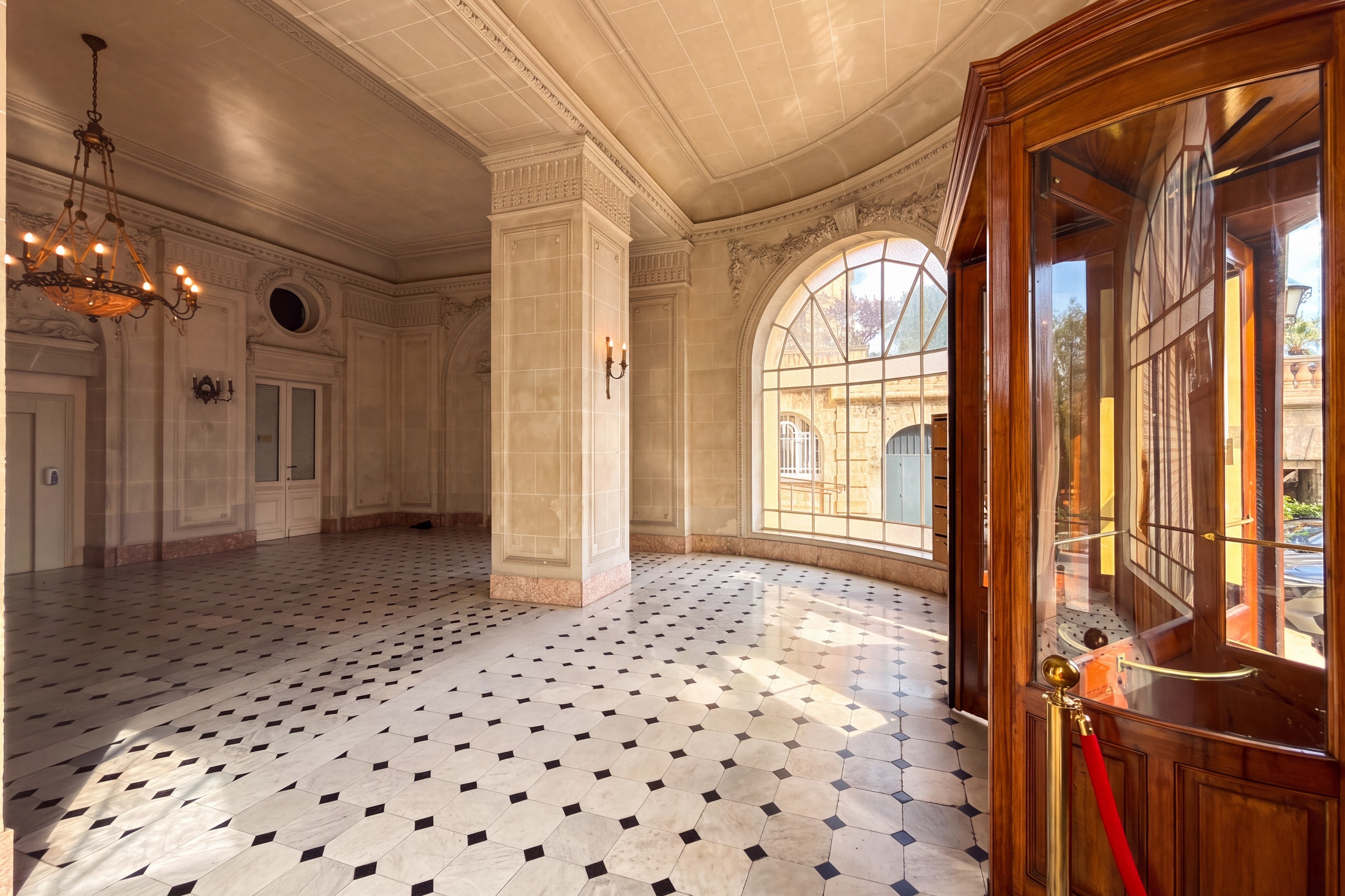  Sea-View 2-Bedroom Apartment in Stanislas District - 物件實景