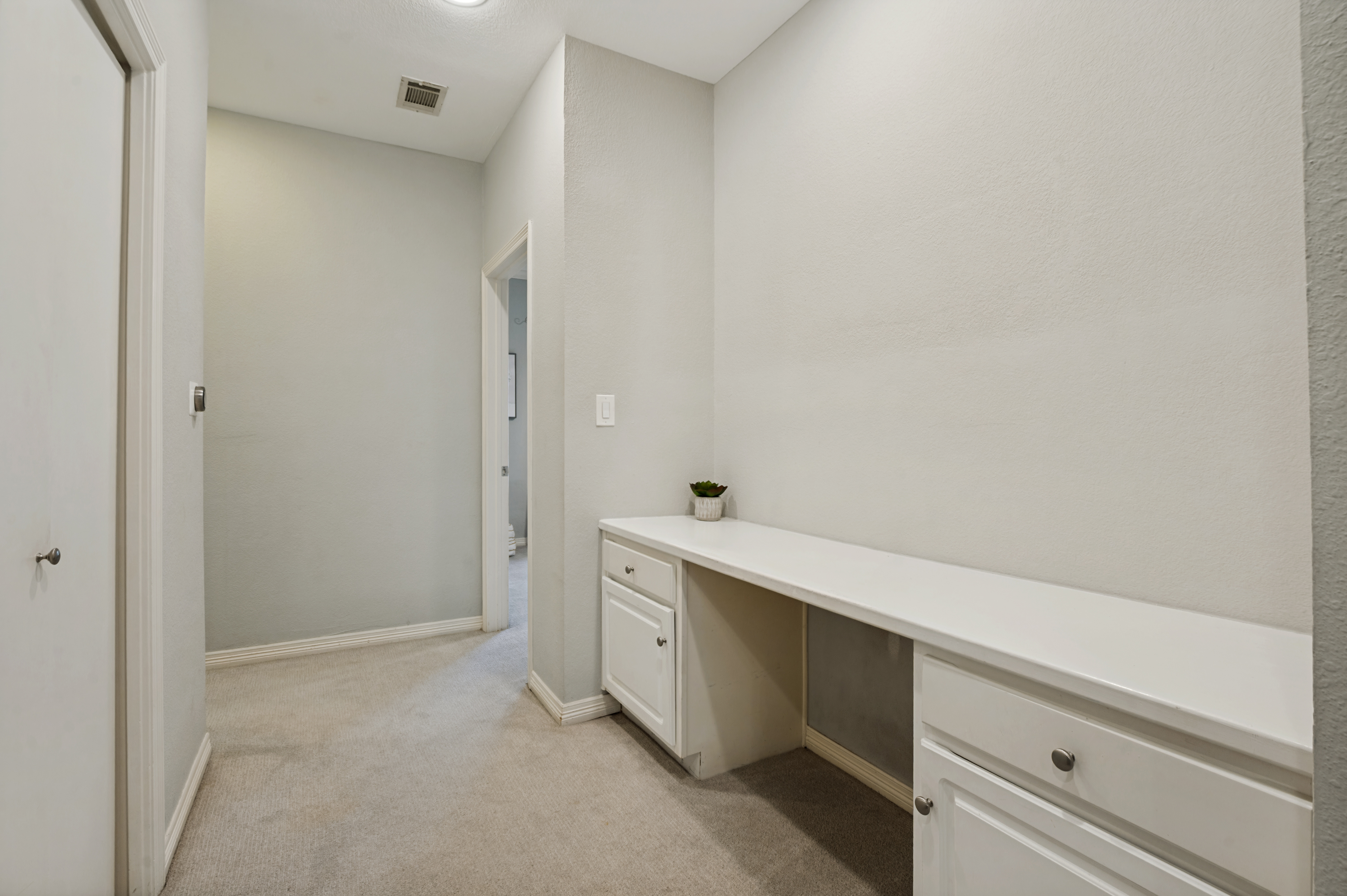  2205 Canton Street #105 - 物件實景
