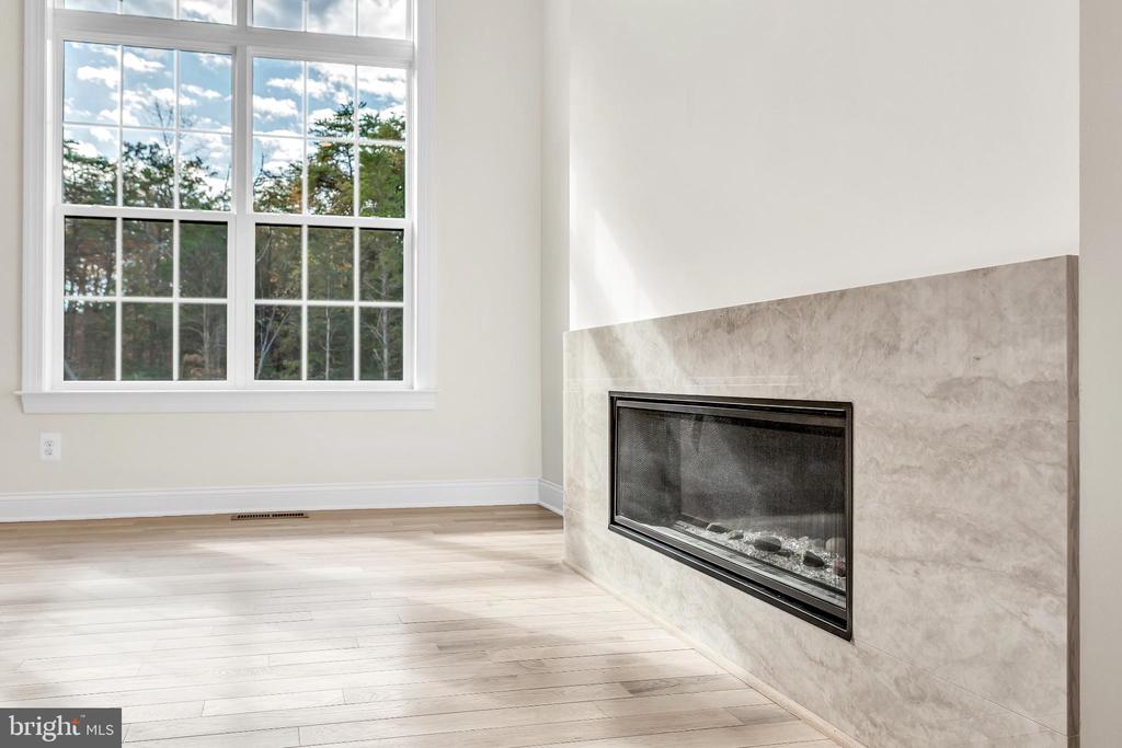 Oak Hill, Virginia, 20171, United States, 1 Bedroom Bedrooms, ,2 BathroomsBathrooms,Residential,For Sale,1984507