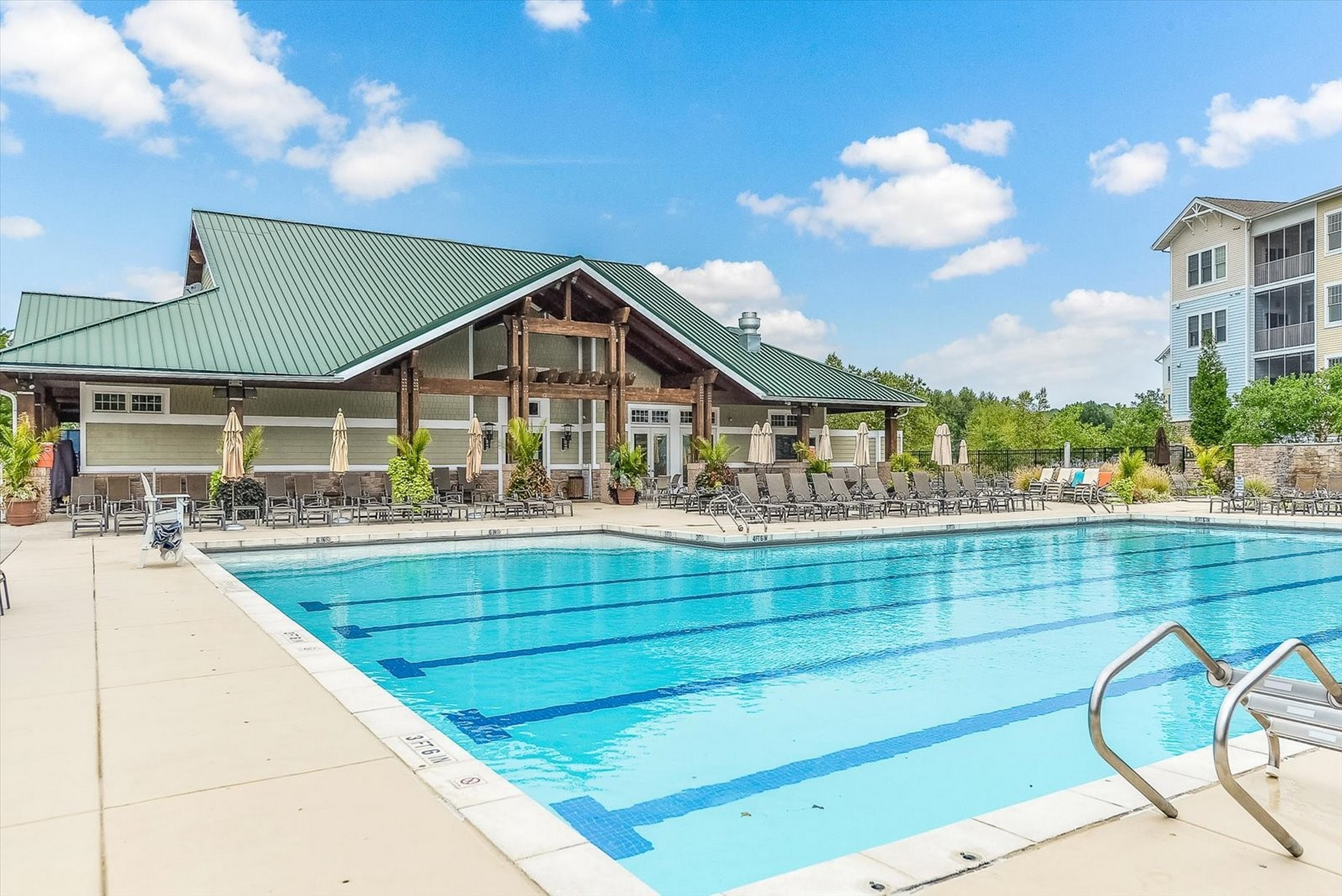  22072 Seaport Square - 物件實景