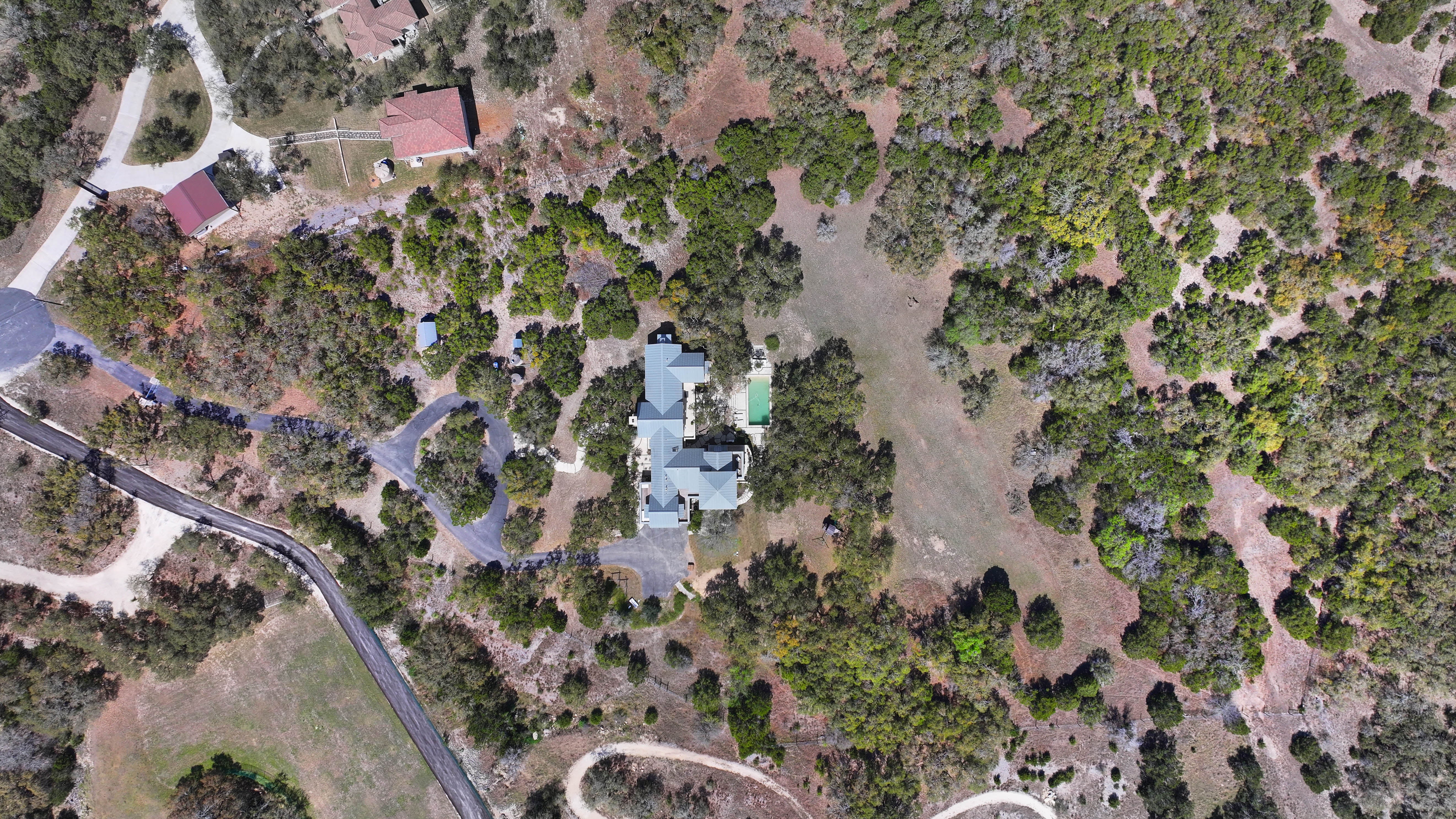 Hill Country Estate with Privacy and Presence - 物件實景