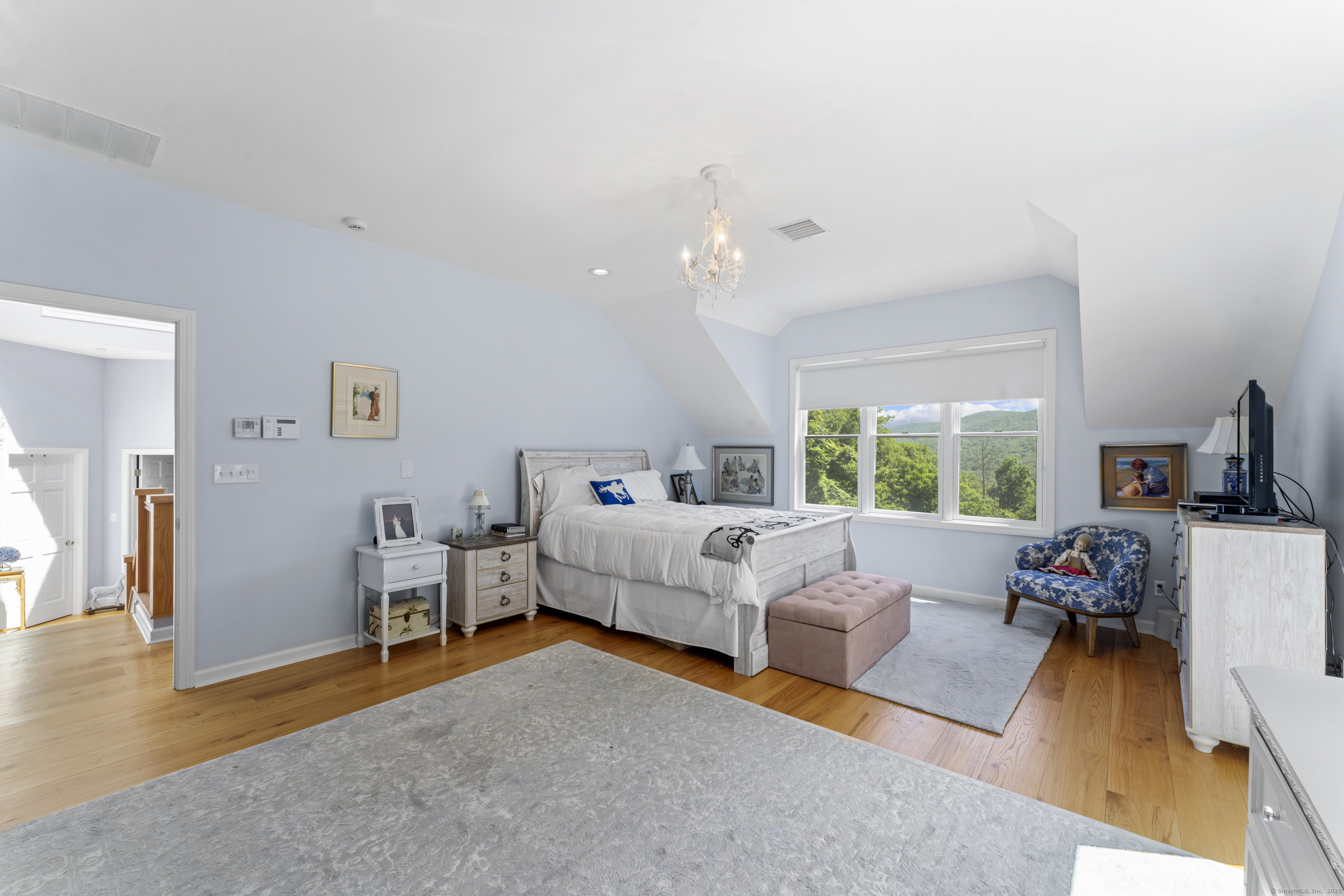 Kent, Connecticut, 06757, United States, 4 Bedrooms Bedrooms, ,5 BathroomsBathrooms,Residential,For Sale,1875282
