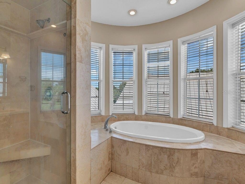 VERO BEACH, Florida, 32967, United States, 5 Bedrooms Bedrooms, ,5 BathroomsBathrooms,Residential,For Sale,1981138