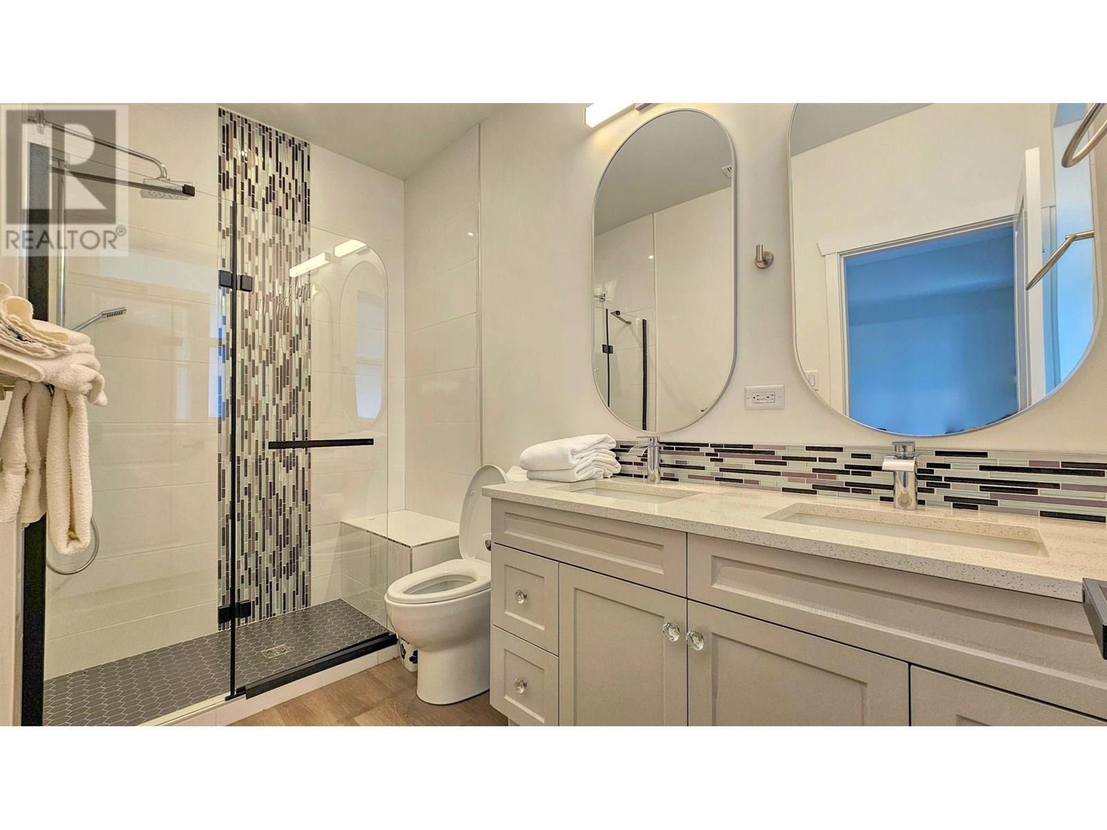 KELOWNA, British Columbia, V1Z 3R8, CA, 3 Bedrooms Bedrooms, ,2 BathroomsBathrooms,Residential,For Sale,1897837