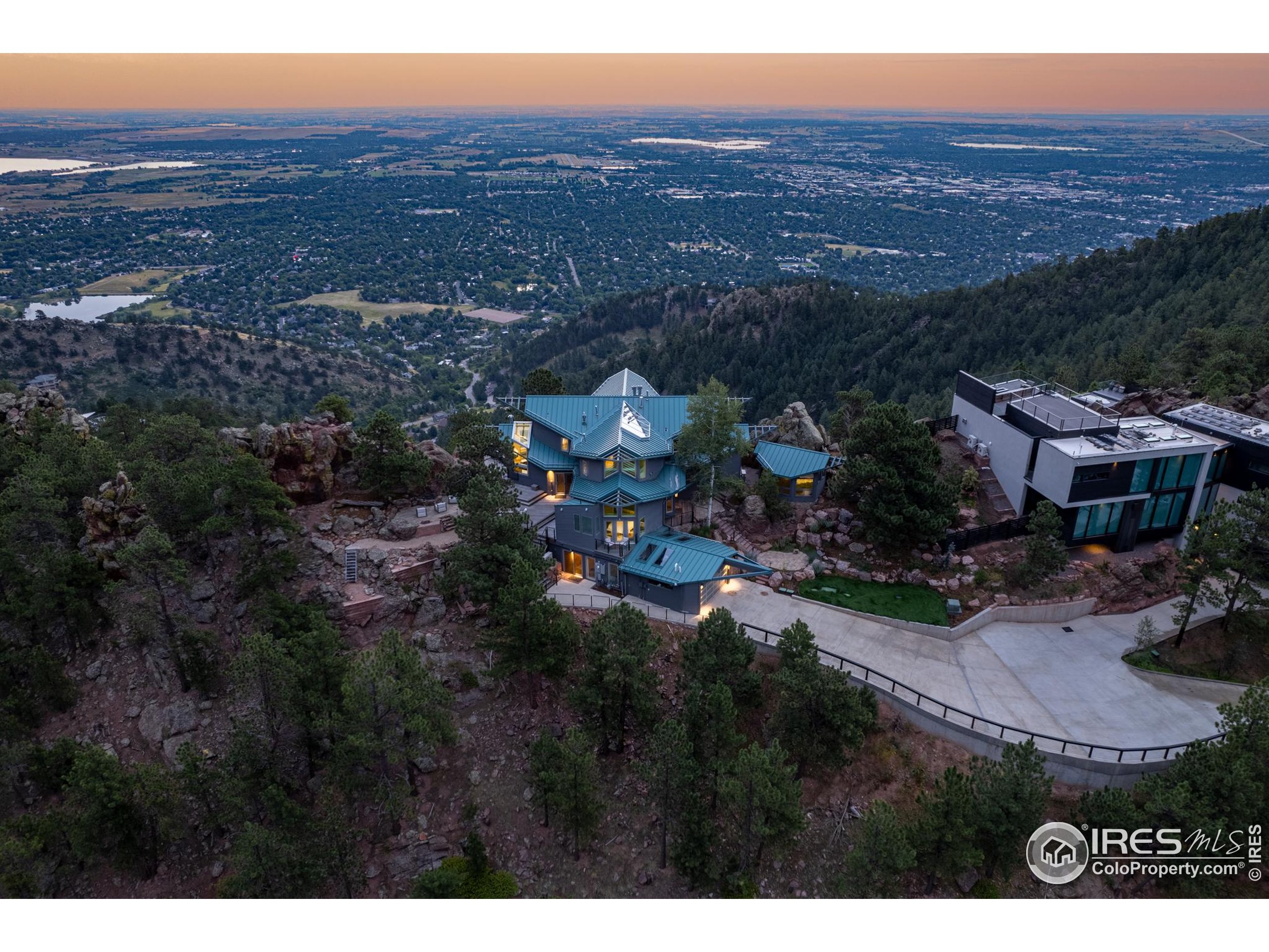 Boulder, Colorado, 80304, United States, 4 Bedrooms Bedrooms, ,3 BathroomsBathrooms,Residential,For Sale,1902087